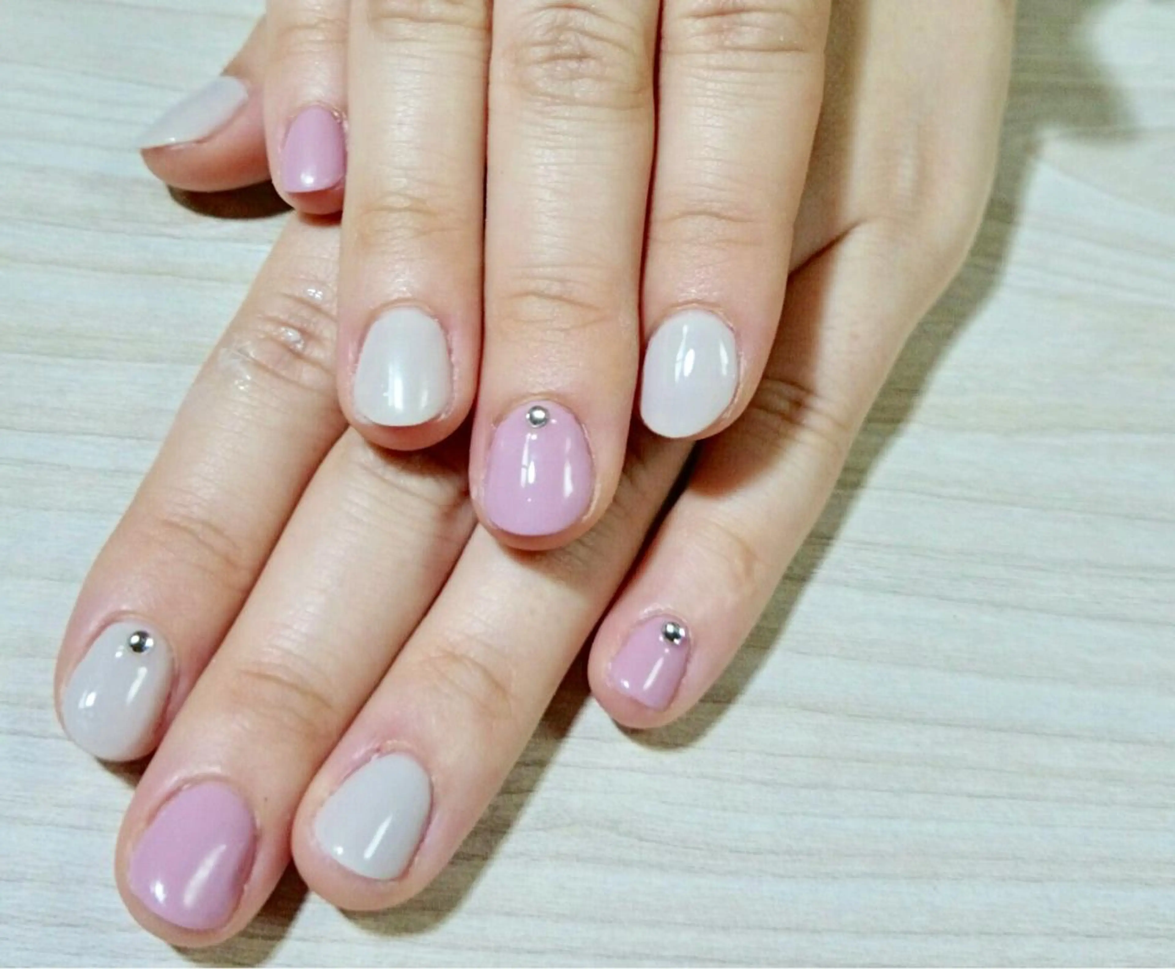 ネイル ワンカラーネイル 安藤 Charlotteのネイルデザイン