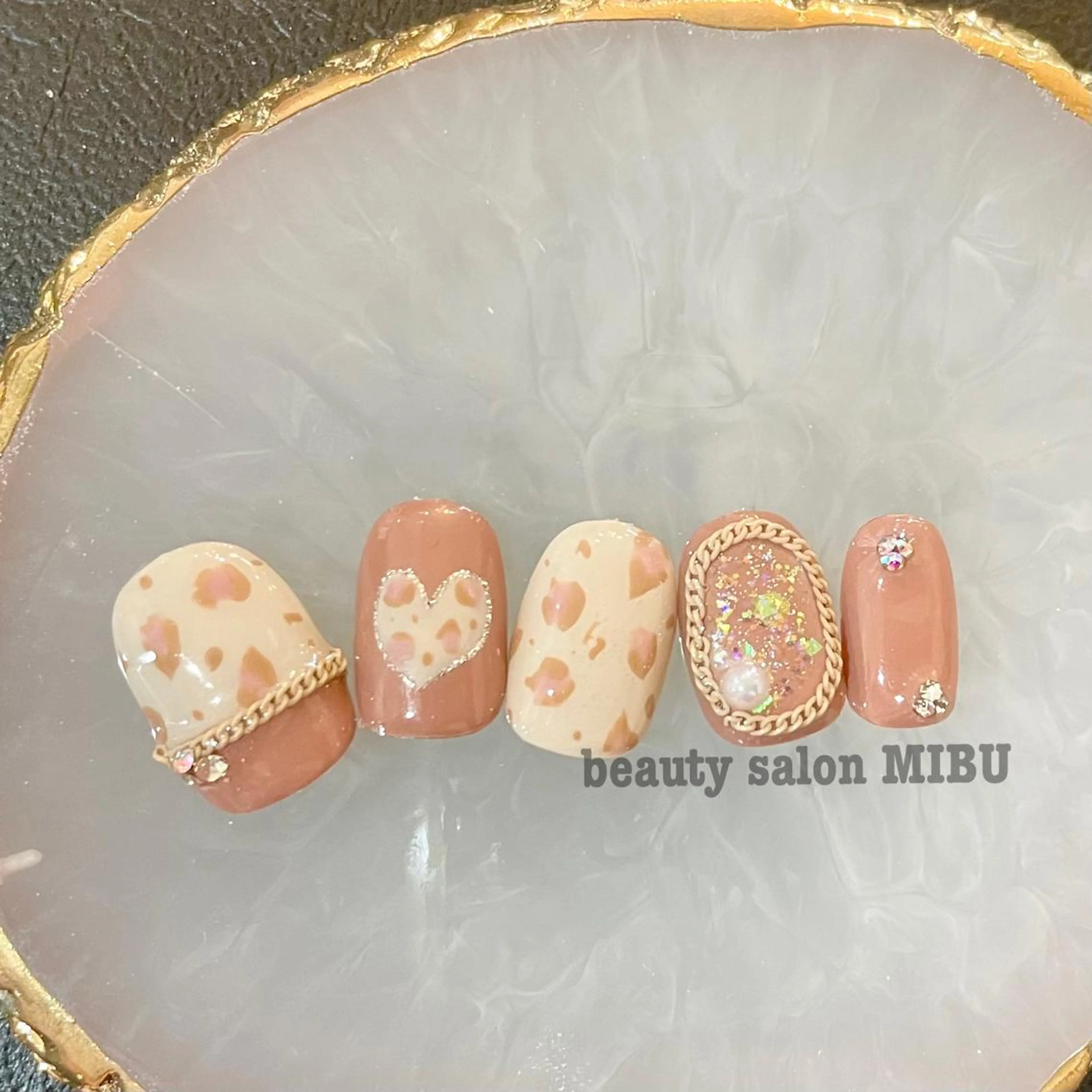 ネイル Sunny.Roa fujiのネイルデザイン