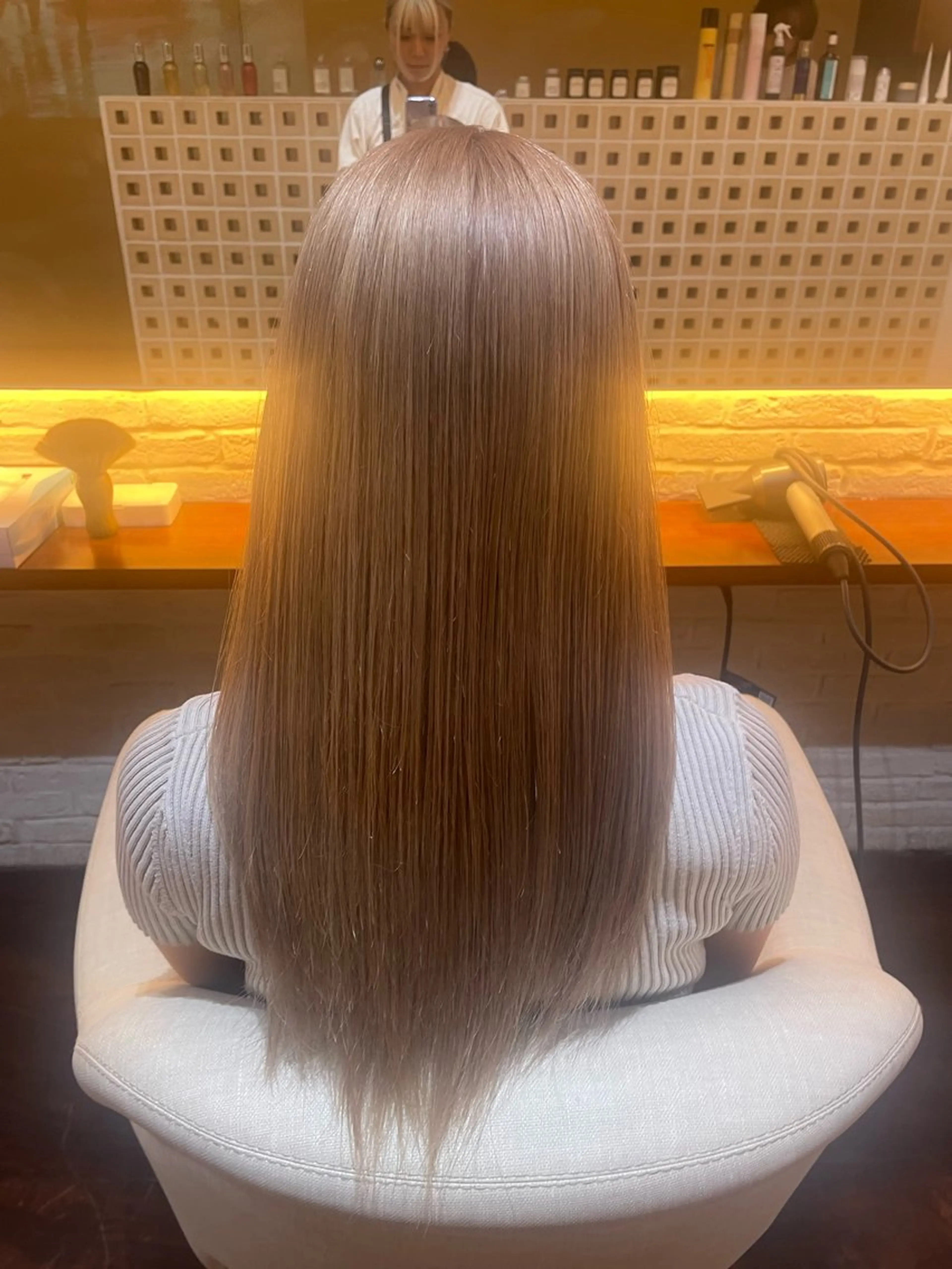 ロング カラー ピンクカラー CoCooN nanamiのヘアスタイル