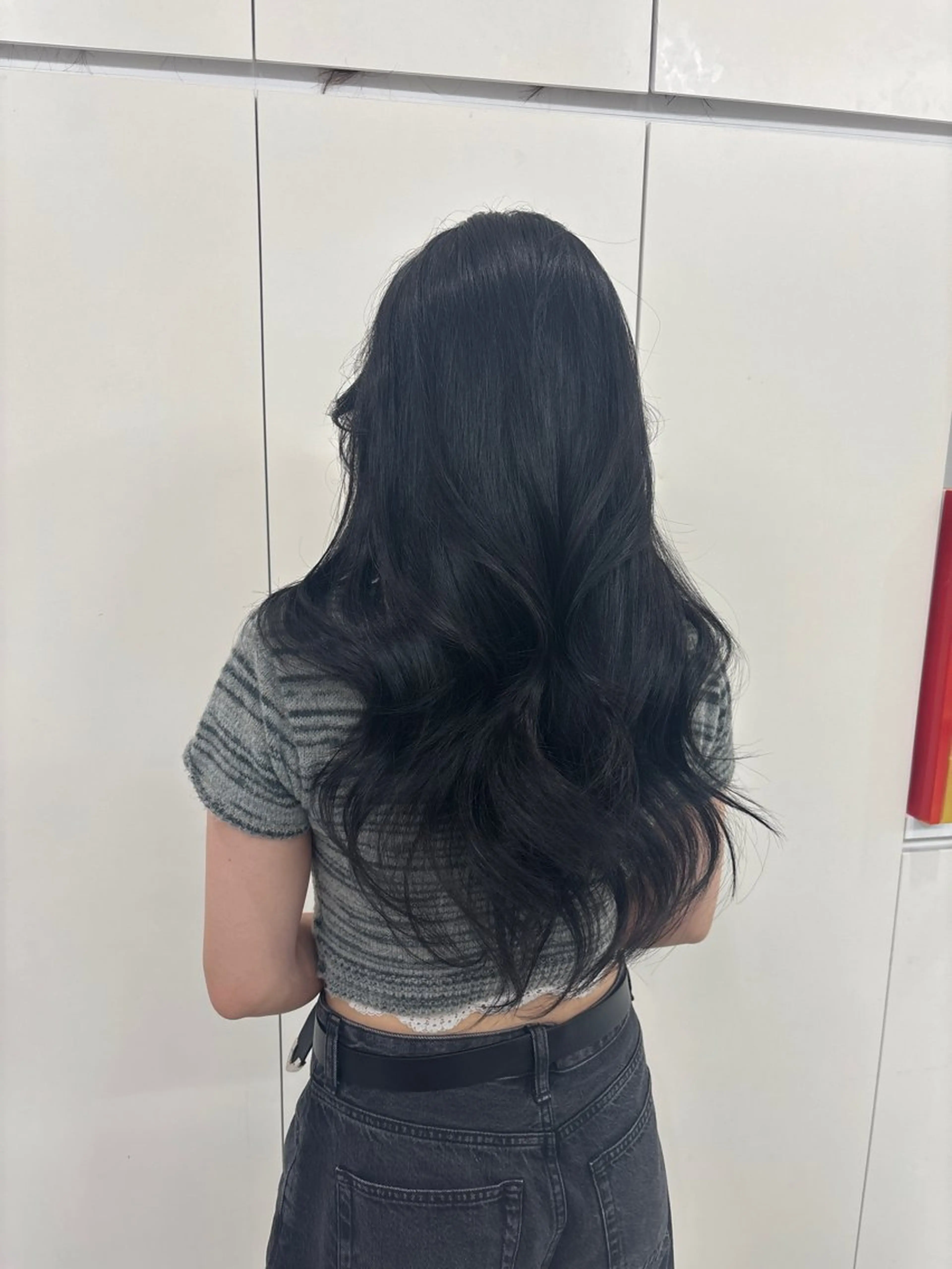 ロング カラー ヘアカラー トリートメント 韓国風暗髪🐈‍⬛ KOUMI🪽のヘアスタイル