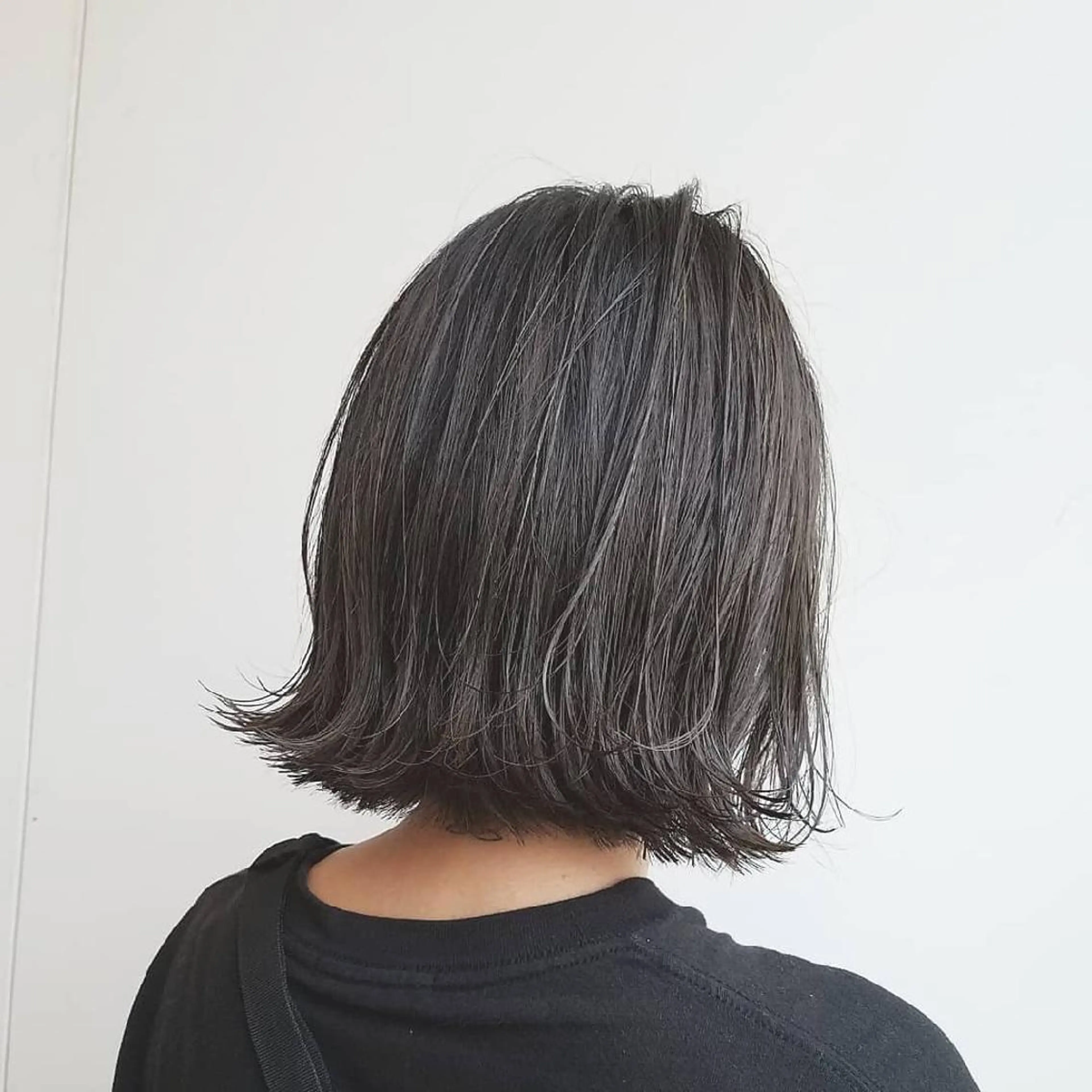 ショート カラー パーマ ネイル マツエク・マツパ ヘアアレンジ ダークグレー ダークグレージュ グレージュ ハイライトカラー ハイライト iplus✴ まつげ、眉毛、耳つぼのマツエク・マツパデザイン