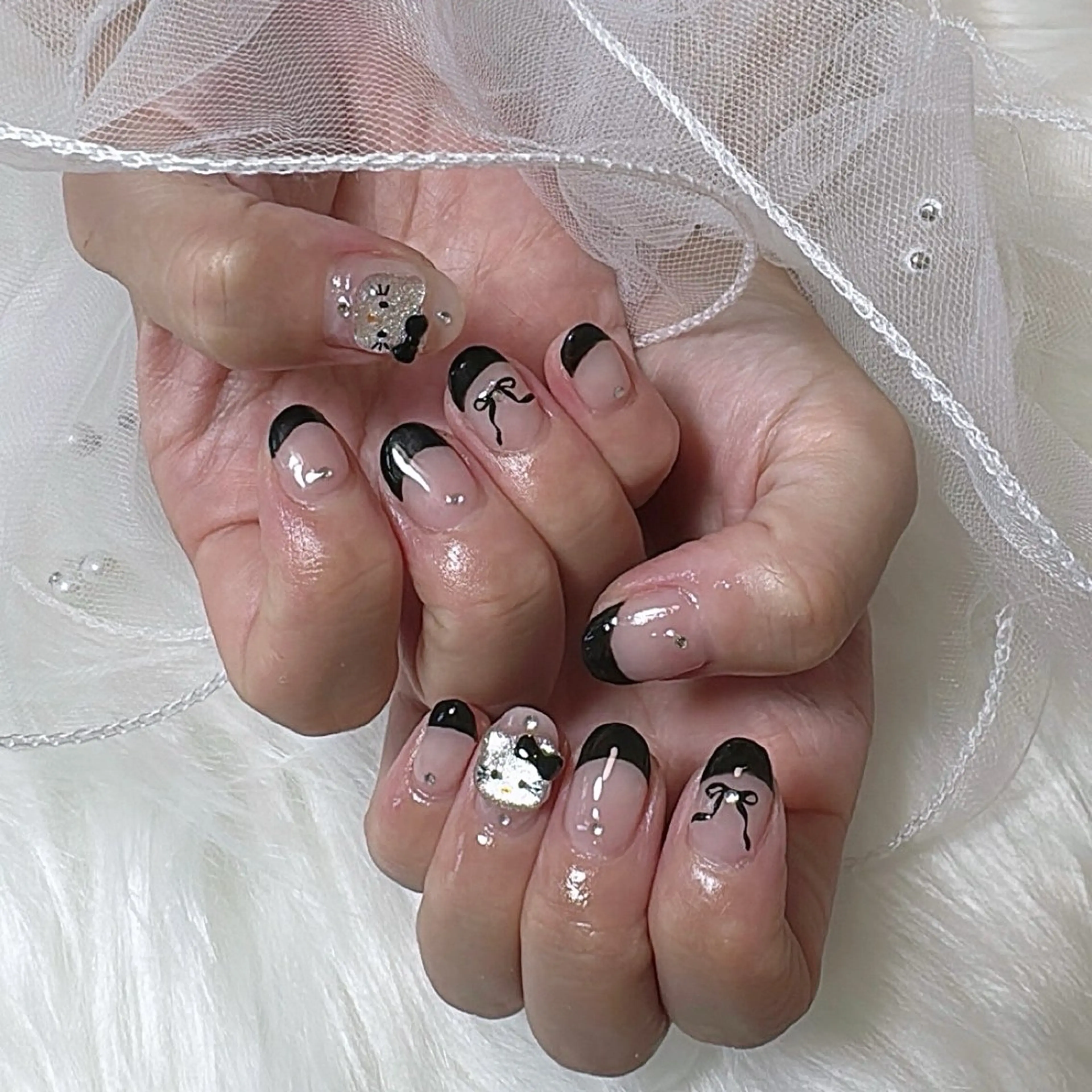 ネイル シュシュ 🎀 girly nailのネイルデザイン