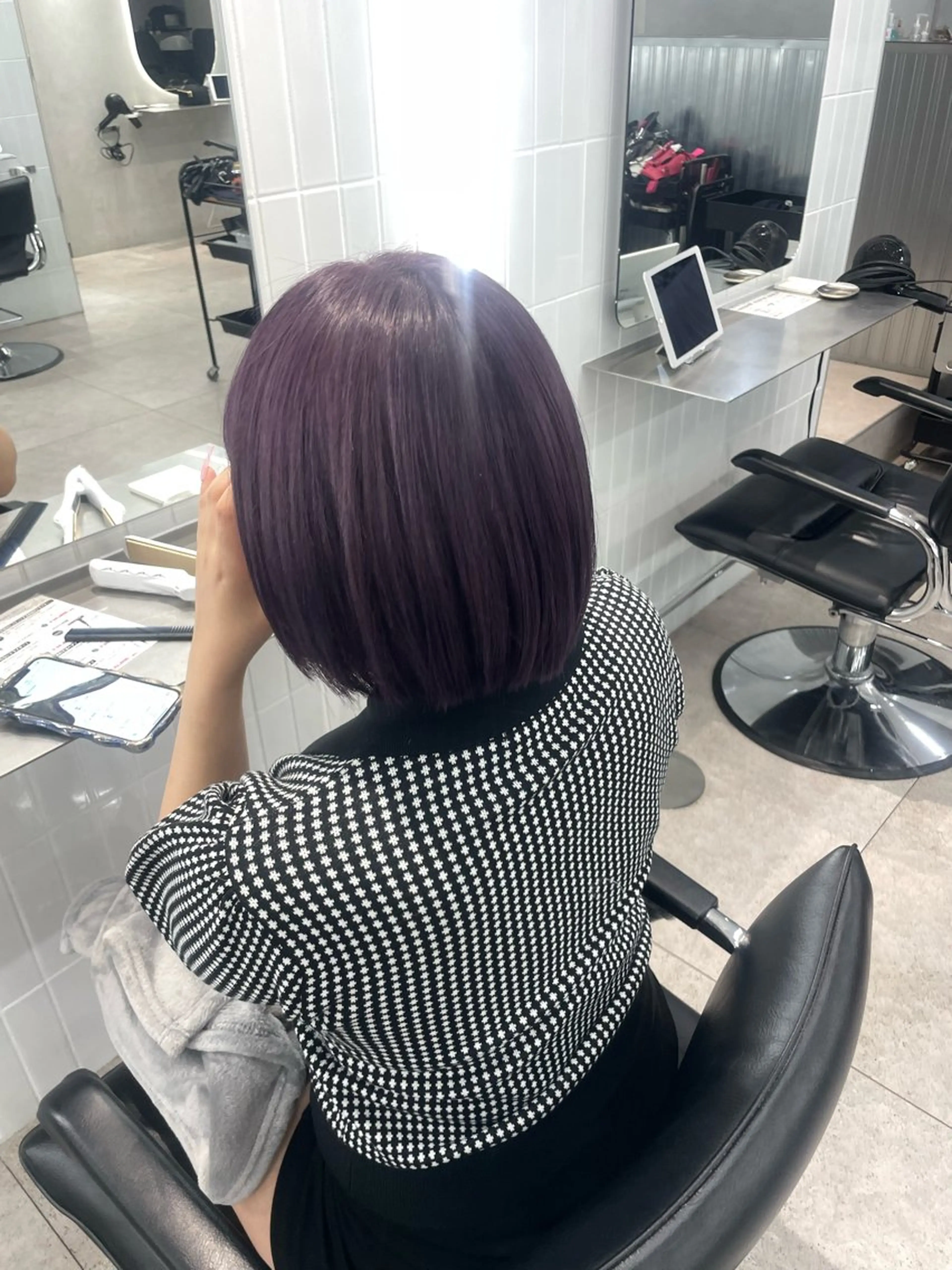 ショート カラー アッシュ ブリーチ ラベンダーカラー ラベンダーアッシュ パープルカラー 表参道/ハイライト バレイヤージュのヘアスタイル