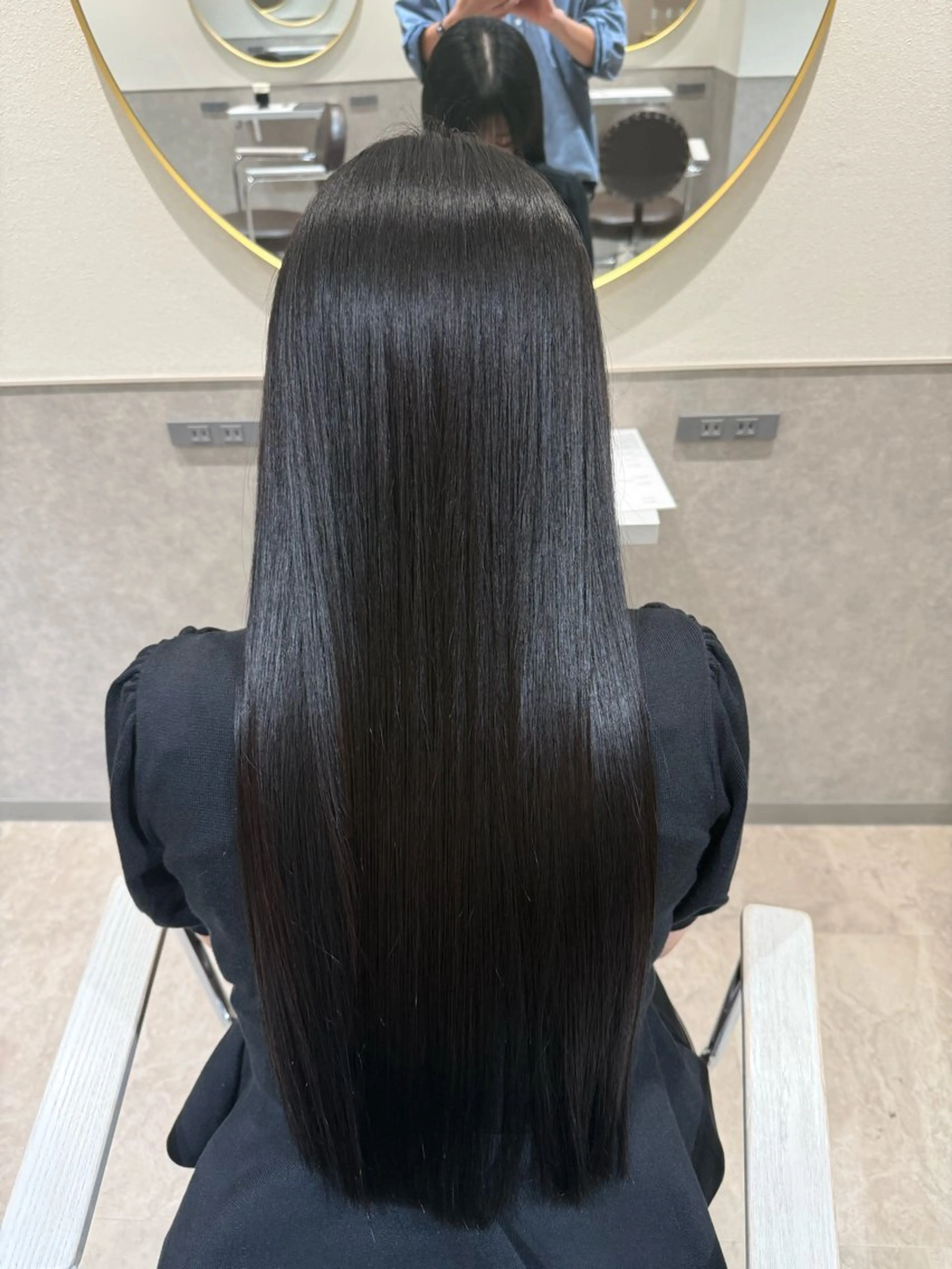 ロング カラー eN° by youres hair 銀座店所属・レイヤー/髪質改善/ 銀座艶カラー🌱森田のヘアスタイル