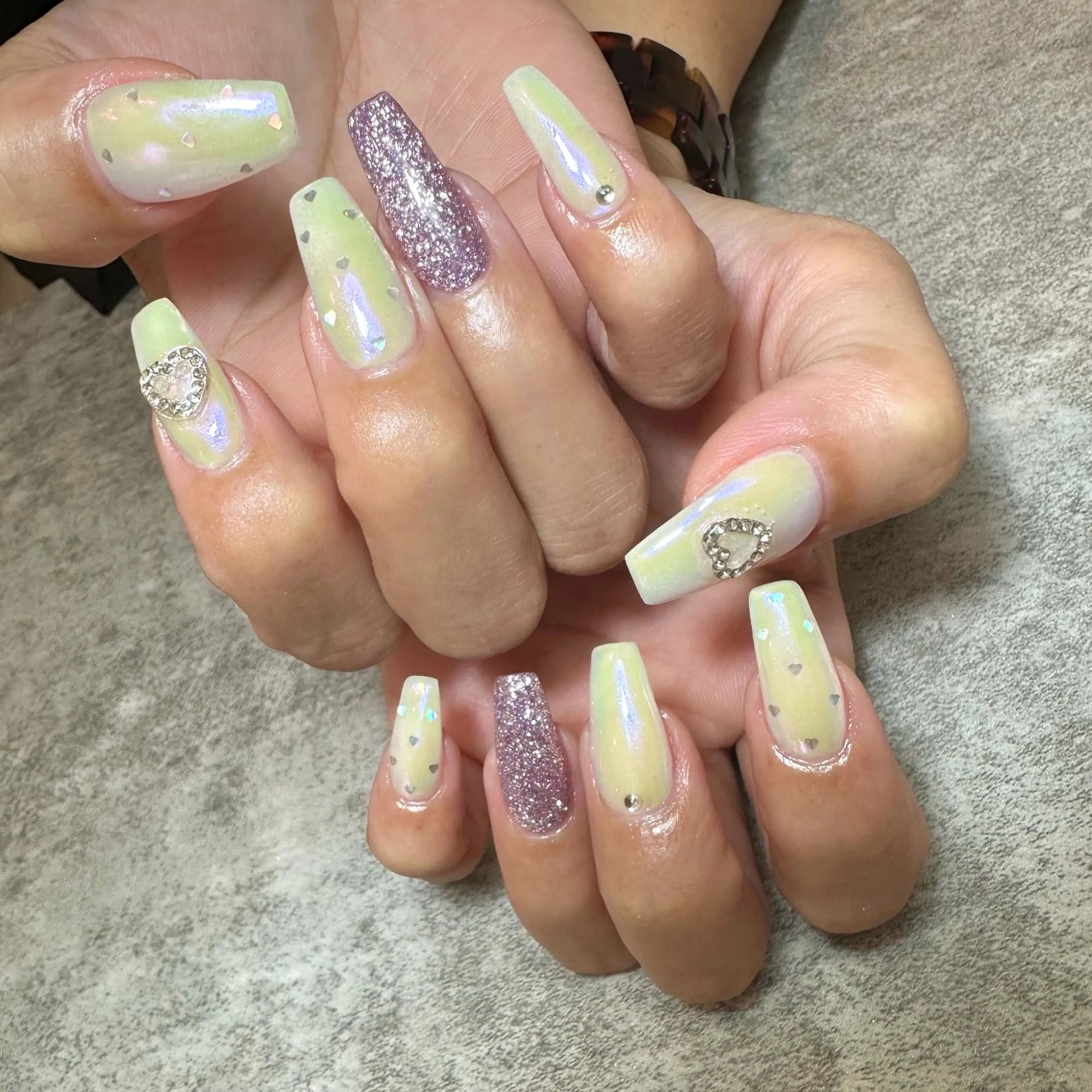 ネイル オーロラネイル ミラーネイル Mii nailのネイルデザイン