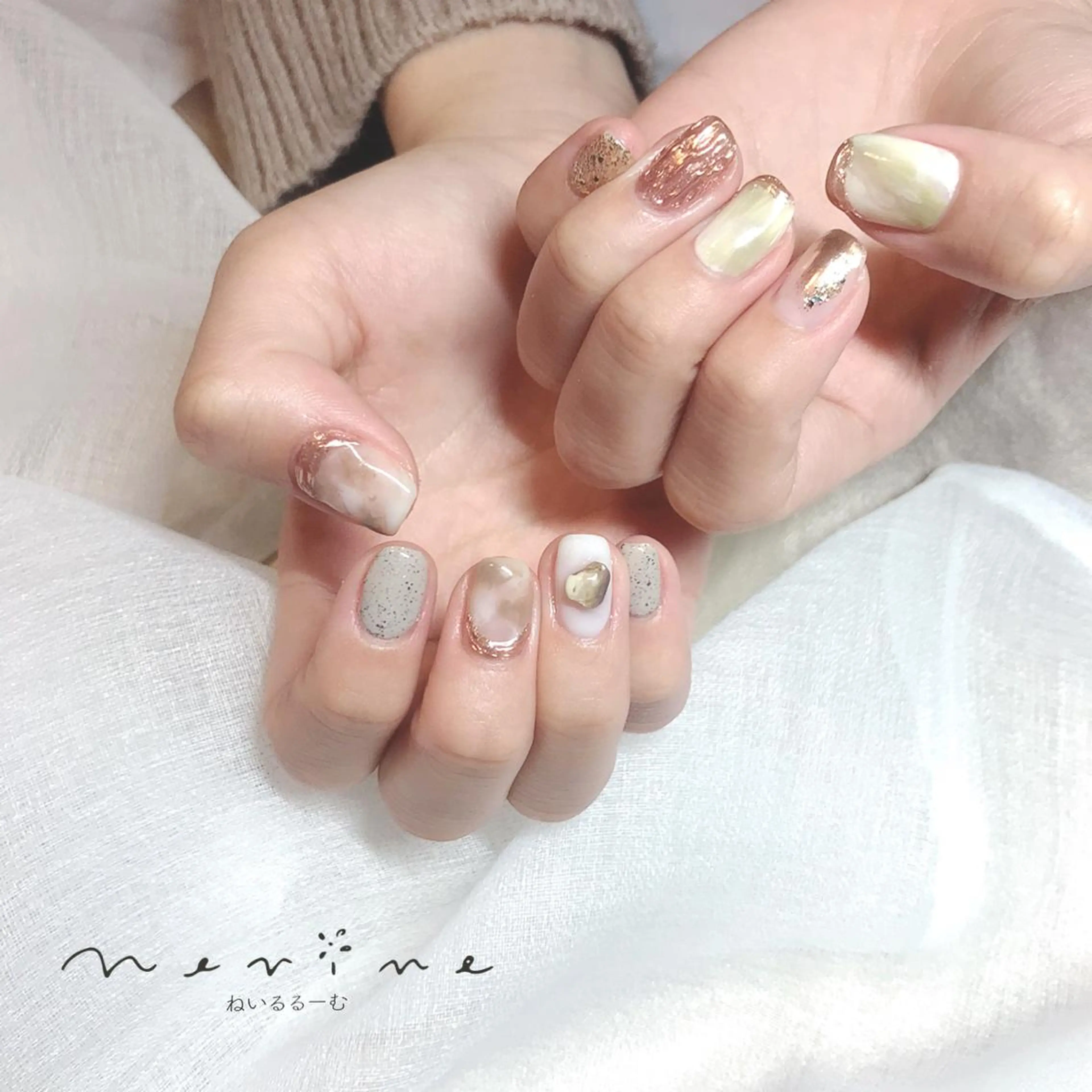 ネイル NAILST Naomiのネイルデザイン