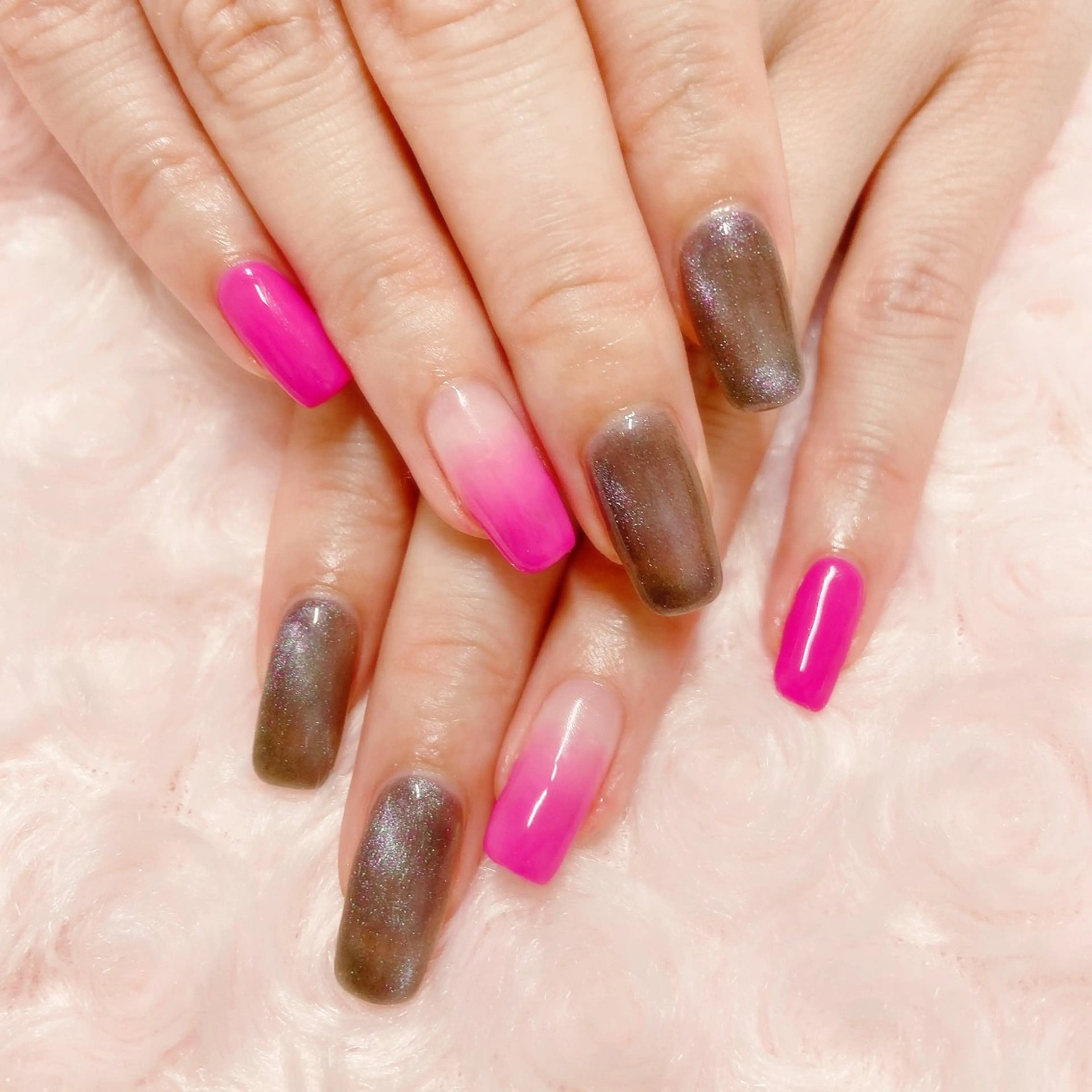 ネイル グラデーション マグネットネイル ピンク nail salon Berry所属・前田 りかのネイルデザイン