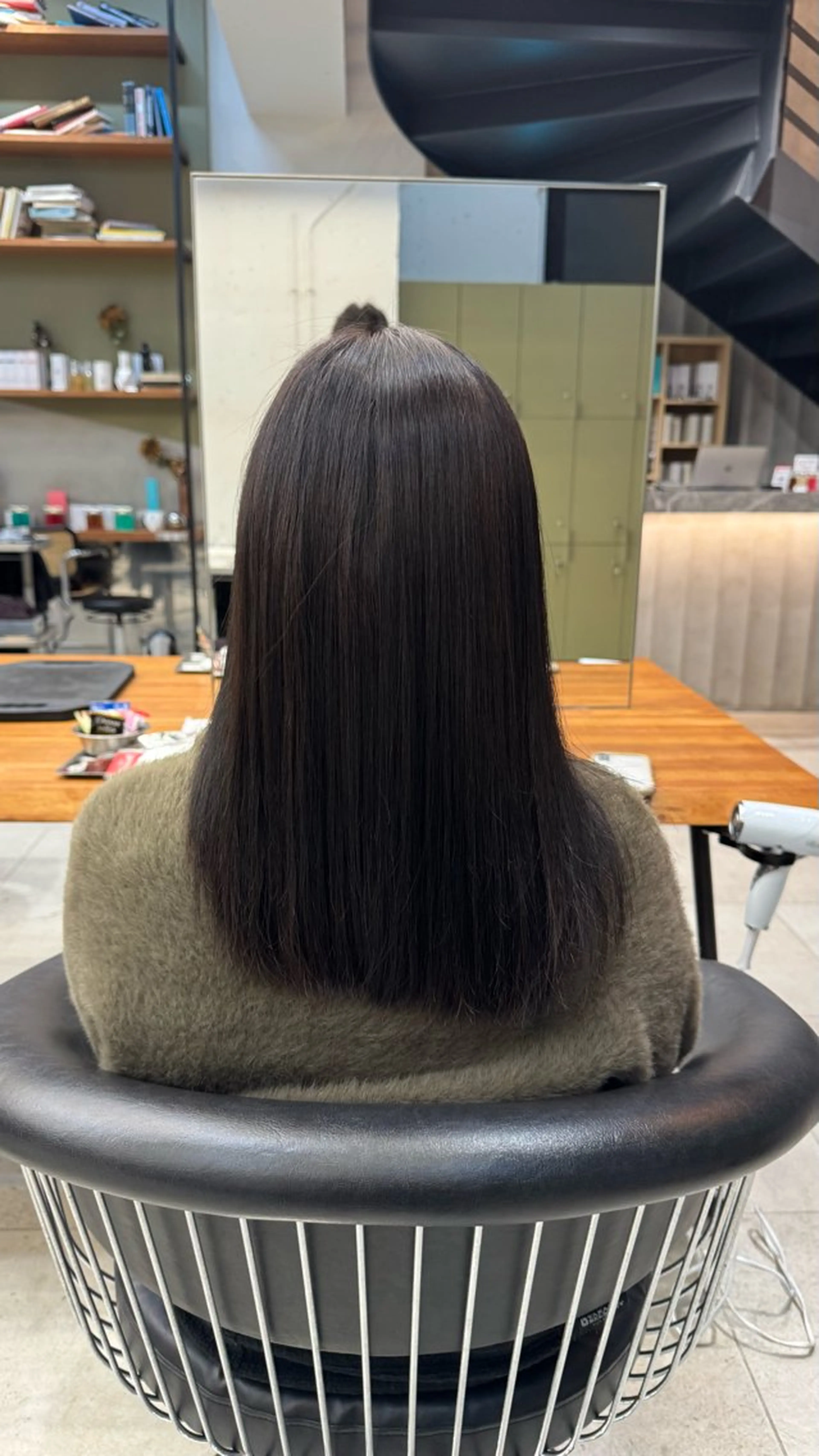 セミロング ヘアカラー sweetroom平塚所属・⭐️SWT 氷室翔也縮毛矯正⭐️のヘアスタイル