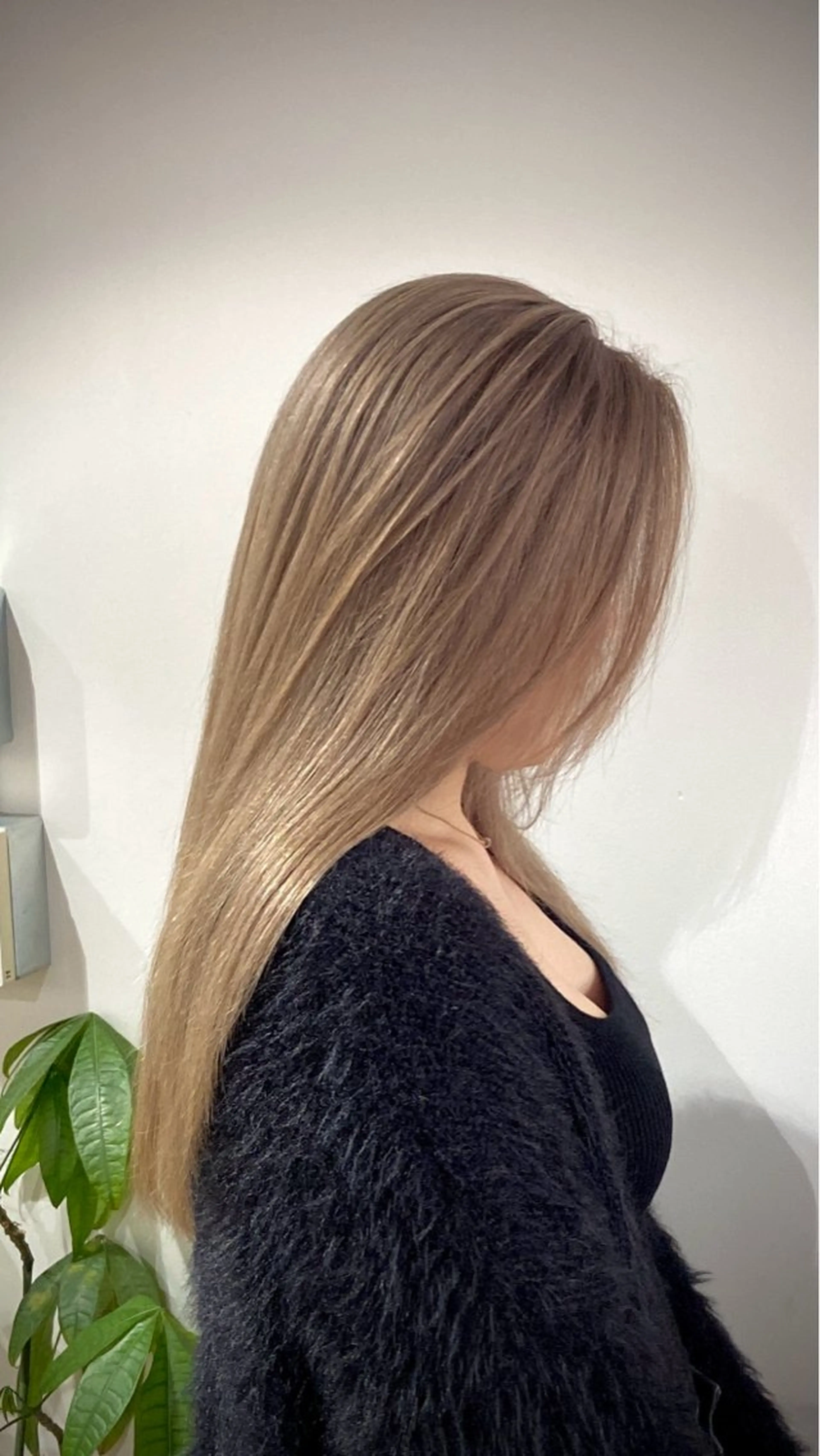 ロング カラー ブリーチ ケアブリーチ 透明感カラー デザインカラー トリートメント ヘアカラー hair studio Zen所属・Kensho 京都駅 ケアブリーチのヘアスタイル