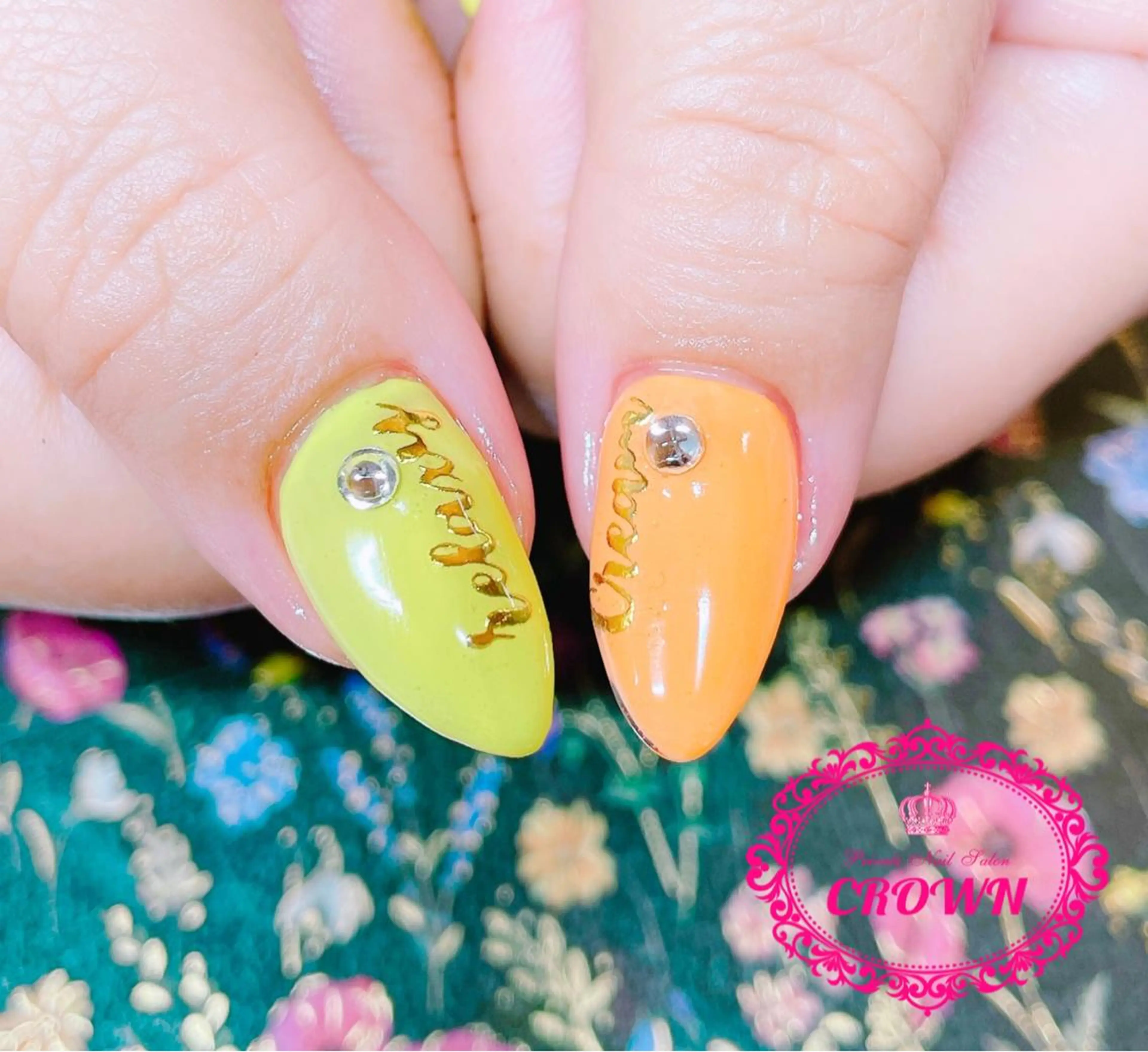 ネイル CROWN プライベートサロンのネイルデザイン