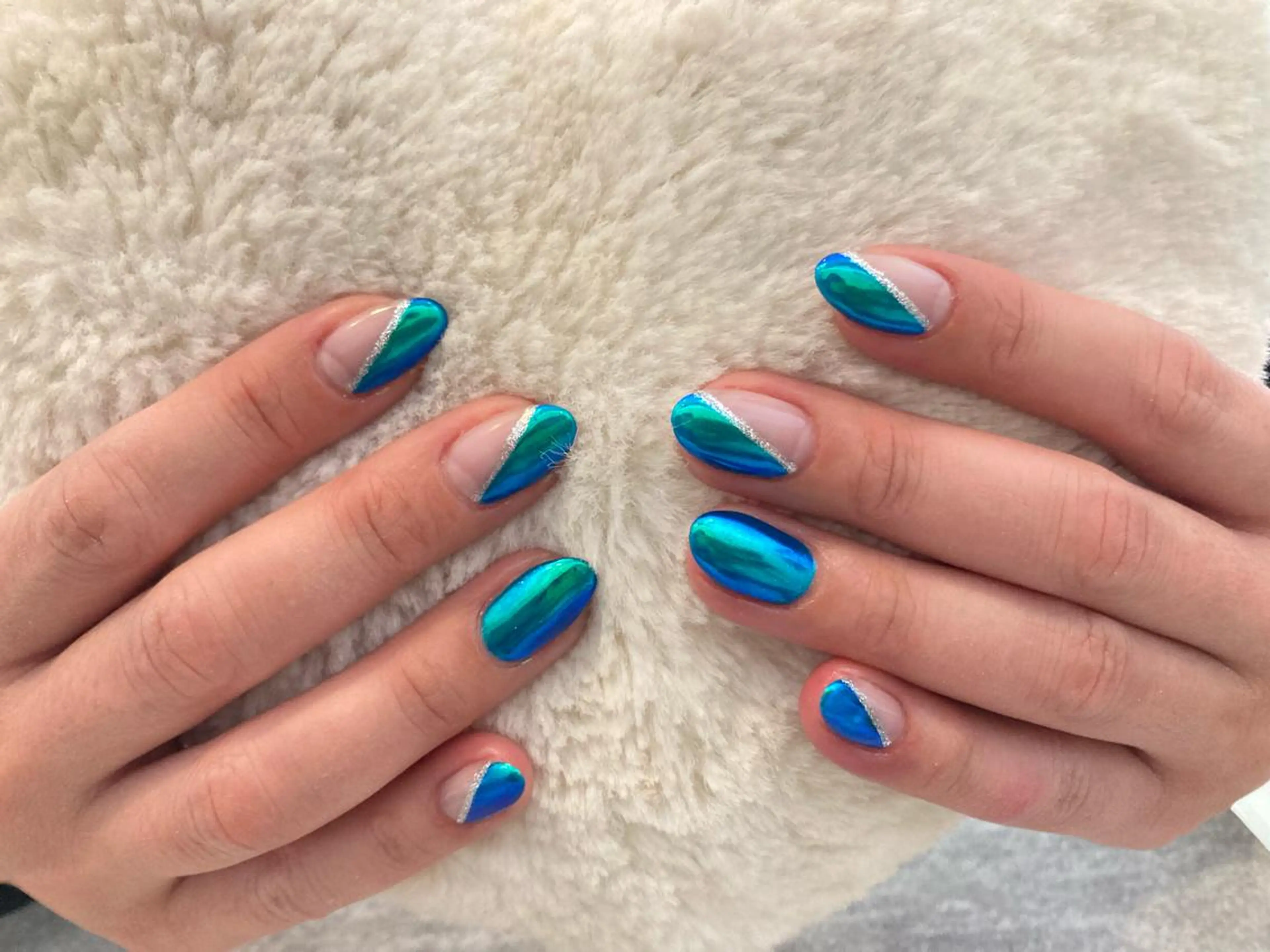 ネイル シンプルネイル ハンドネイル Lisa’s Salonのネイルデザイン