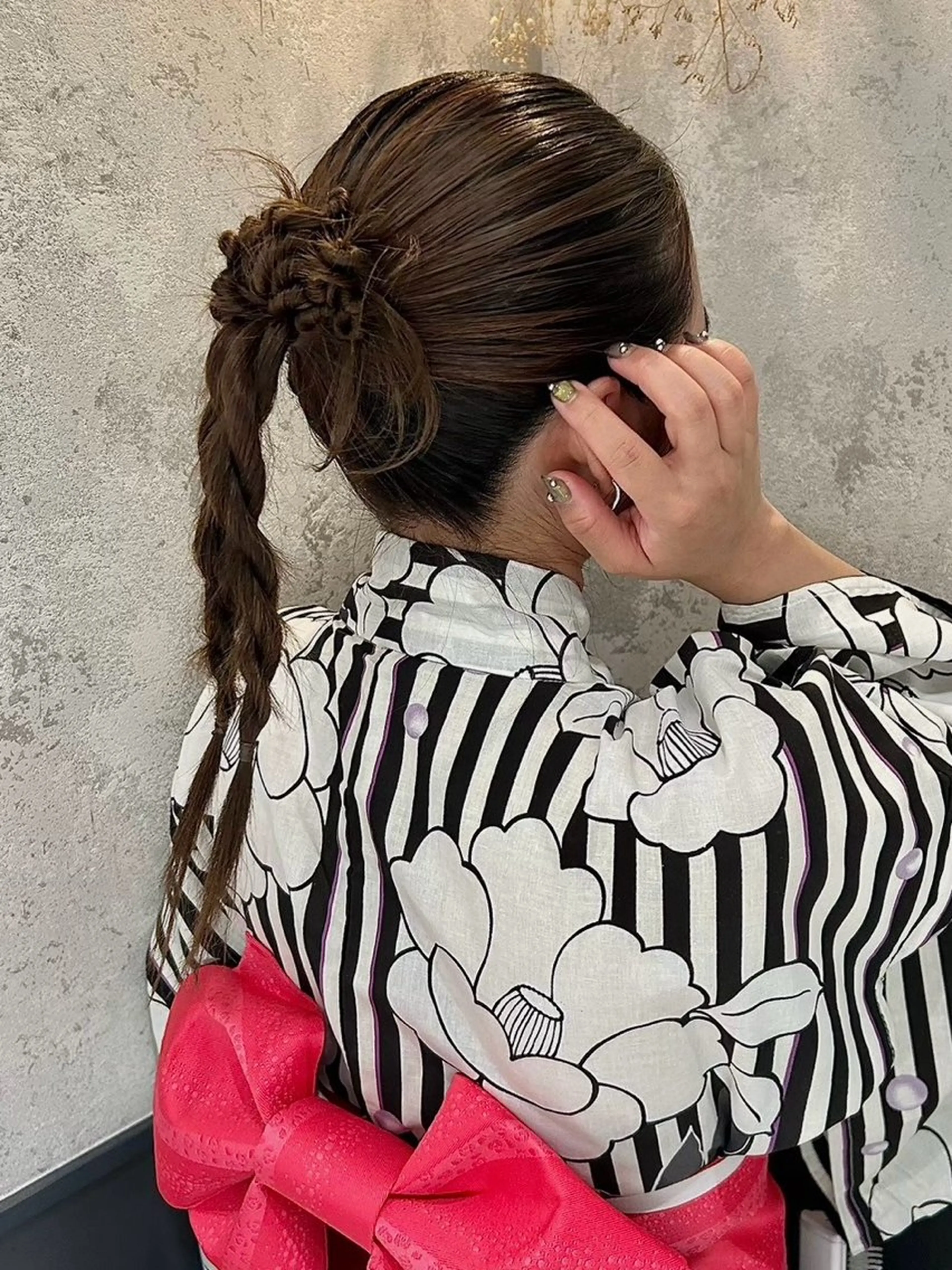 ロング ヘアアレンジ 成人式 結婚式・ブライダル 卒業式のヘアスタイル 艶カラー/縮毛矯正/ ケア/アレンジ/桜悠のヘアスタイル