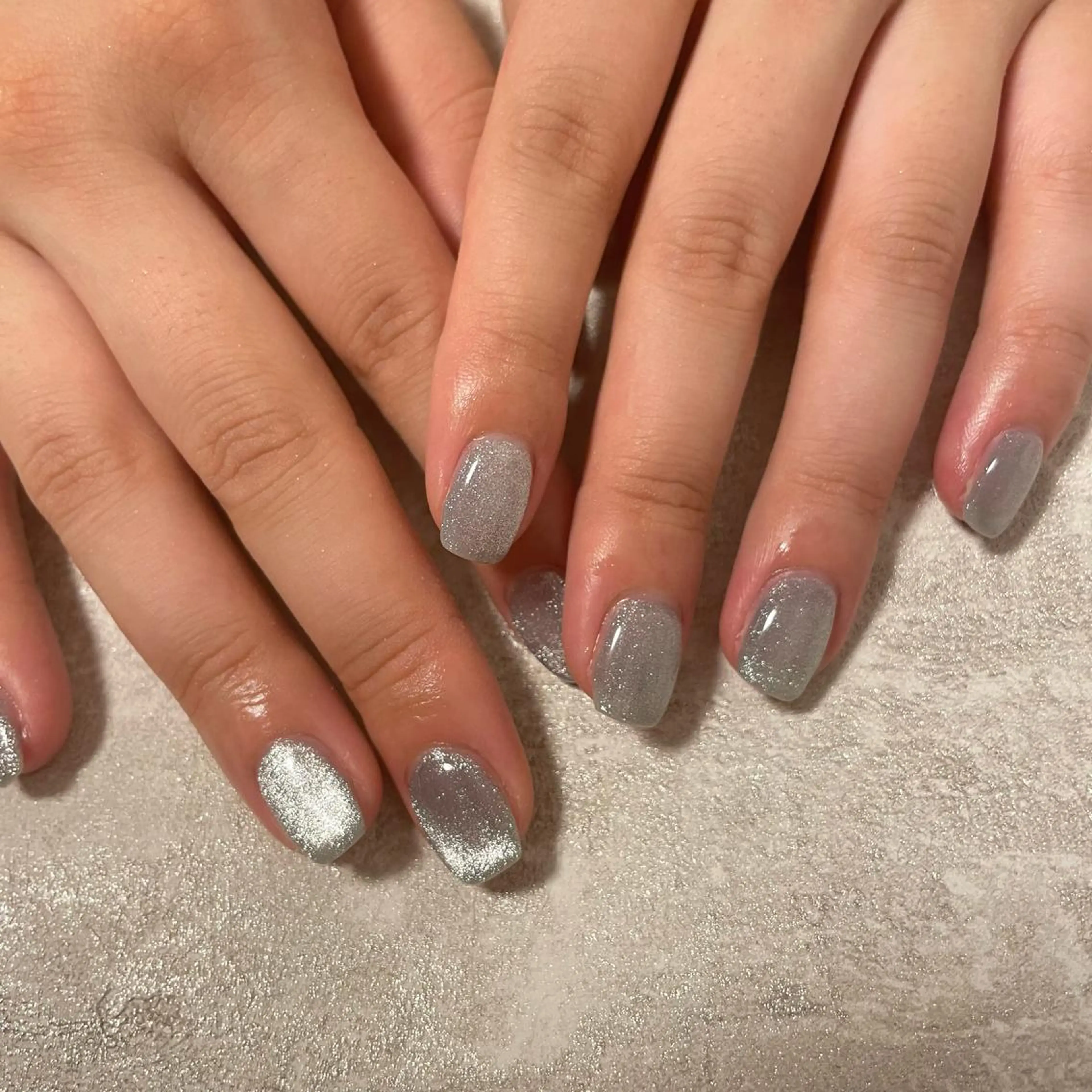 ミディアム ネイル マグネットネイル ワンカラーネイル Re:st〔リスト〕所属・ayane Re:st〔リスト〕のネイルデザイン