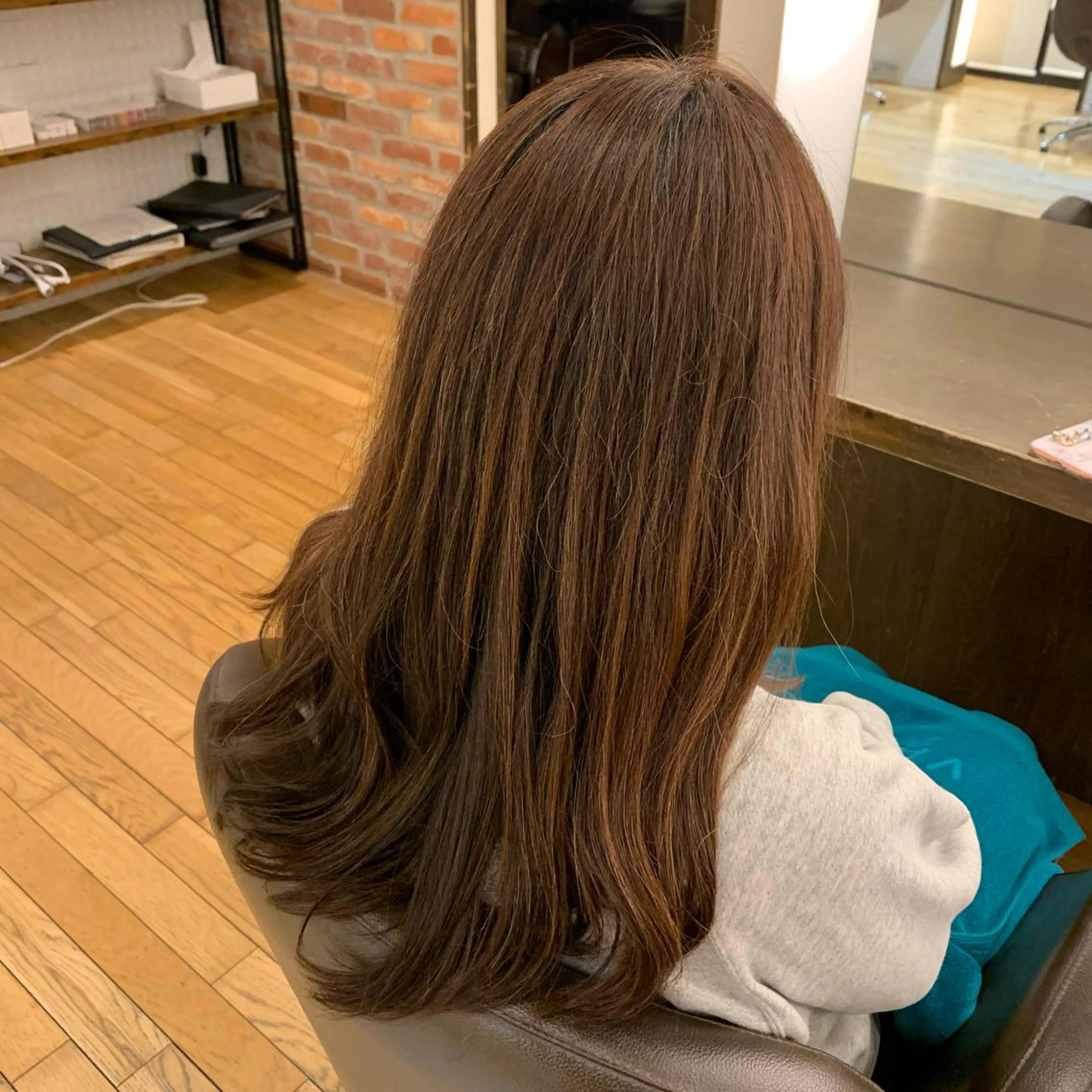 ロング パーマ 透明感カラー/ 岡田澪香のヘアスタイル