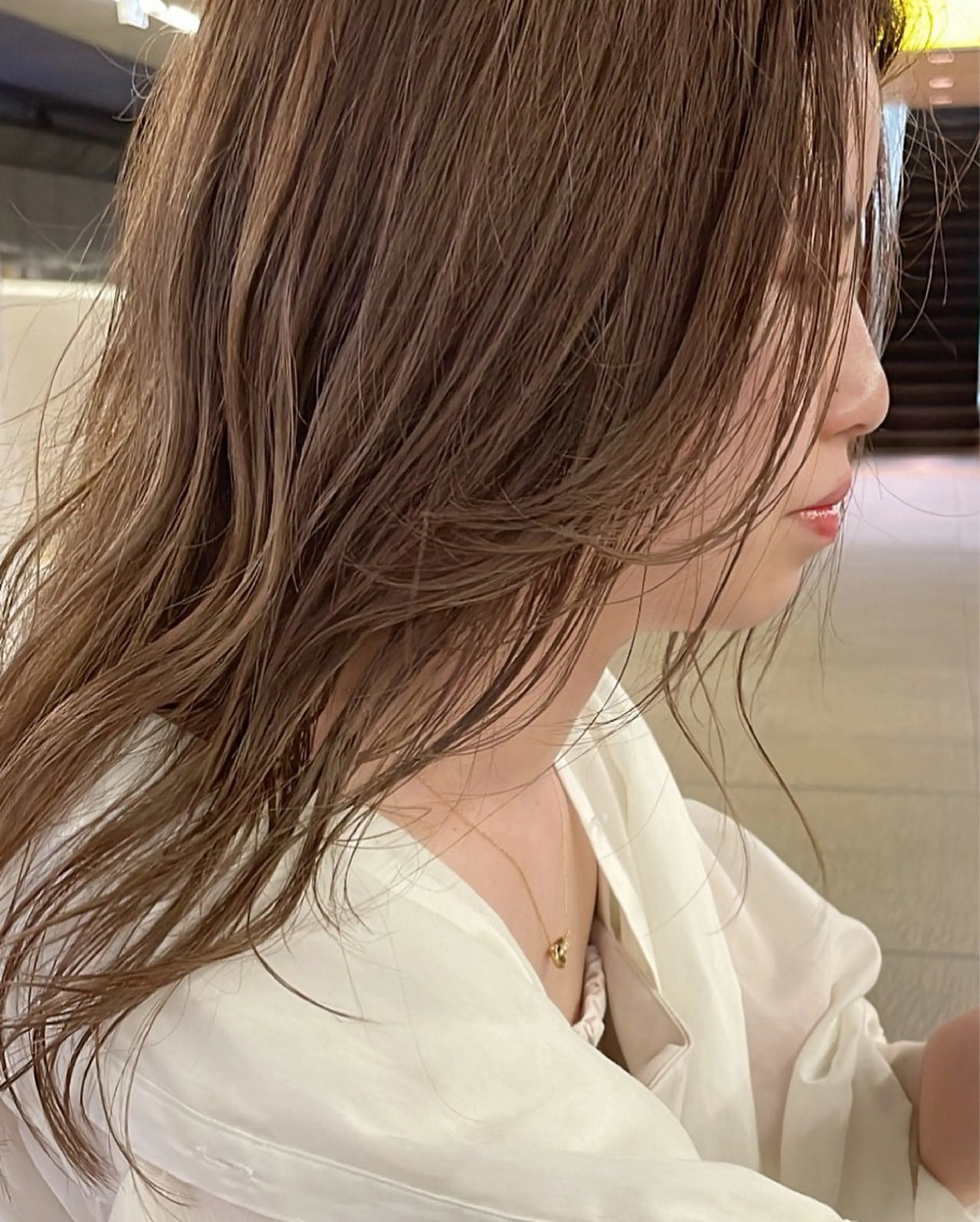 セミロング カラー ヘアアレンジ ベージュカラー ハイライトカラー ハイライト カット ヘアカラー トリートメント Lien所属・marika/透明感 カラー/レイヤーのヘアスタイル