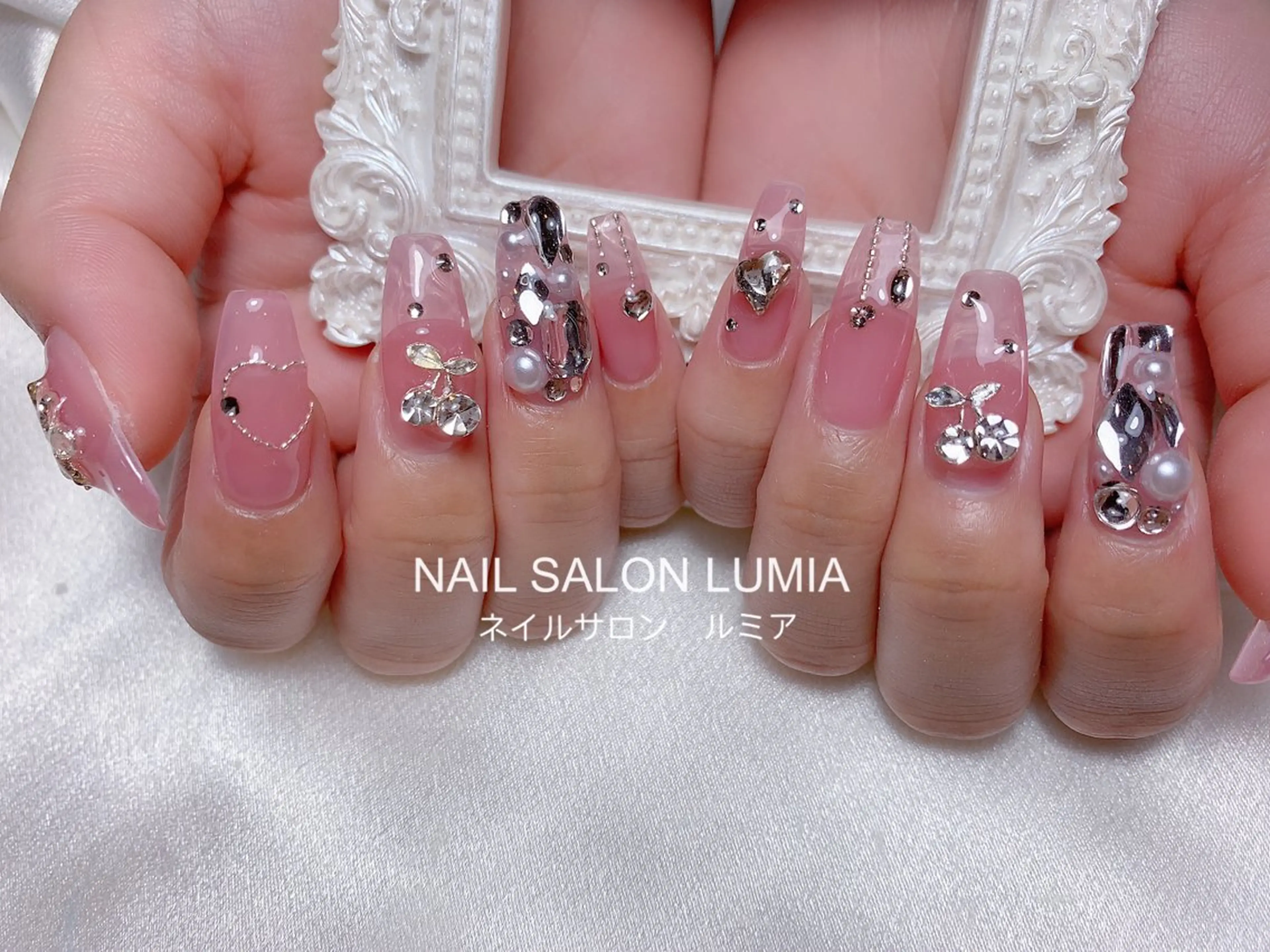 ネイル ハンドネイル ネイルサロン ルミア Lumia 店長のネイルデザイン