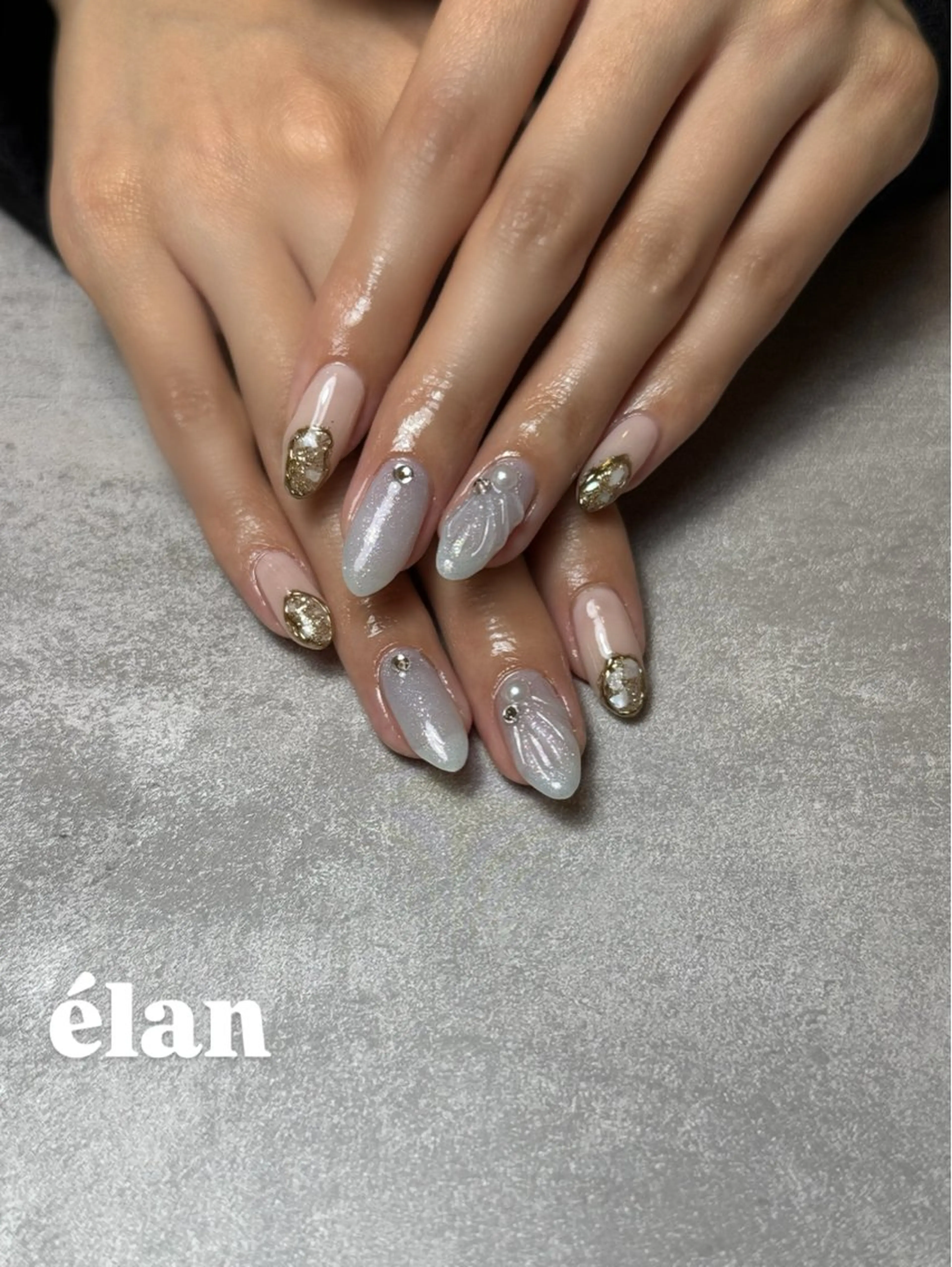 ネイル élan所属・élan MIKAの眉毛・アイブロウイメージ