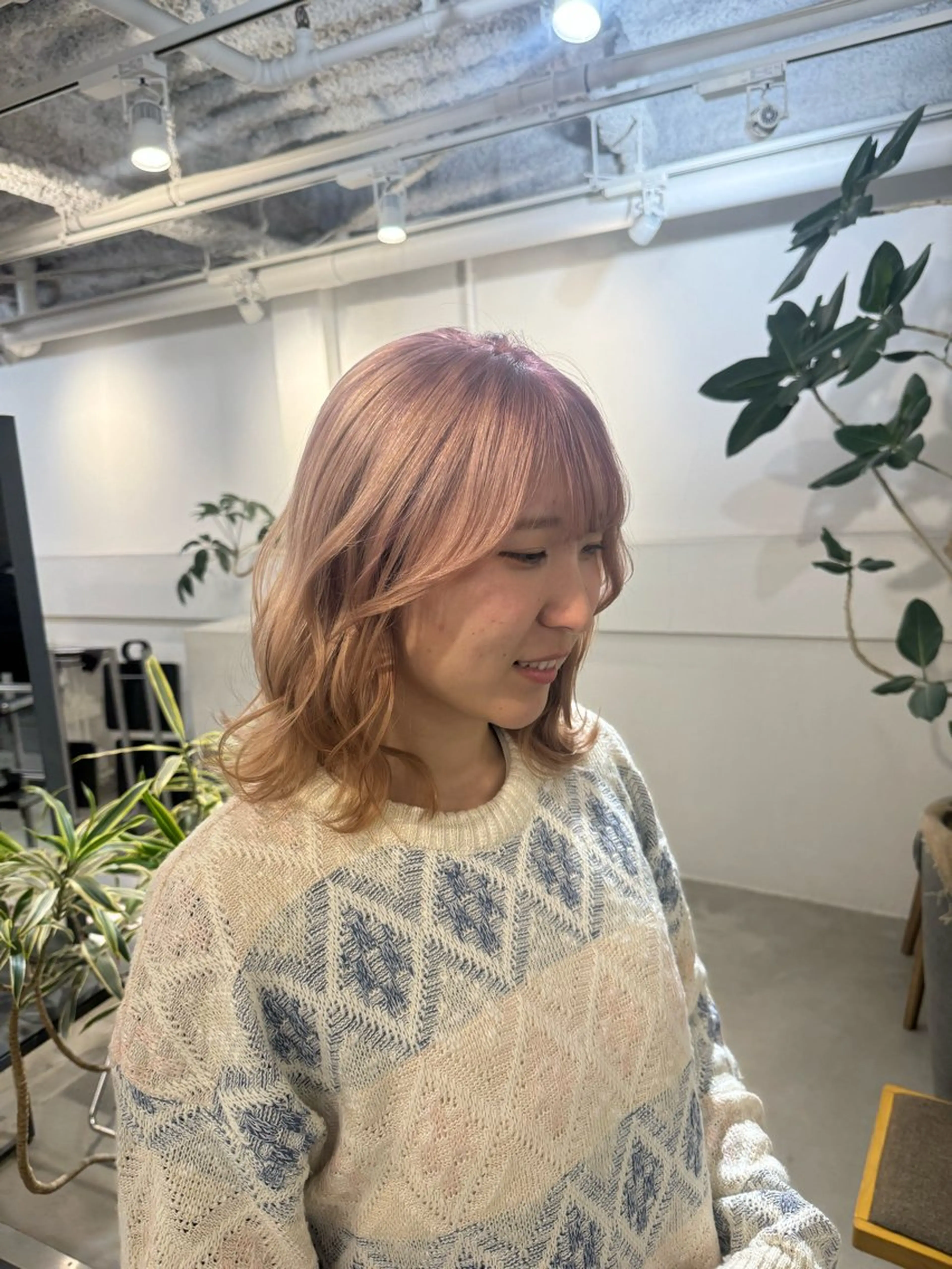 セミロング カット ヘアカラー トリートメント 顔周りcut・ご相談 ＝新宿しずく🇰🇷のヘアスタイル