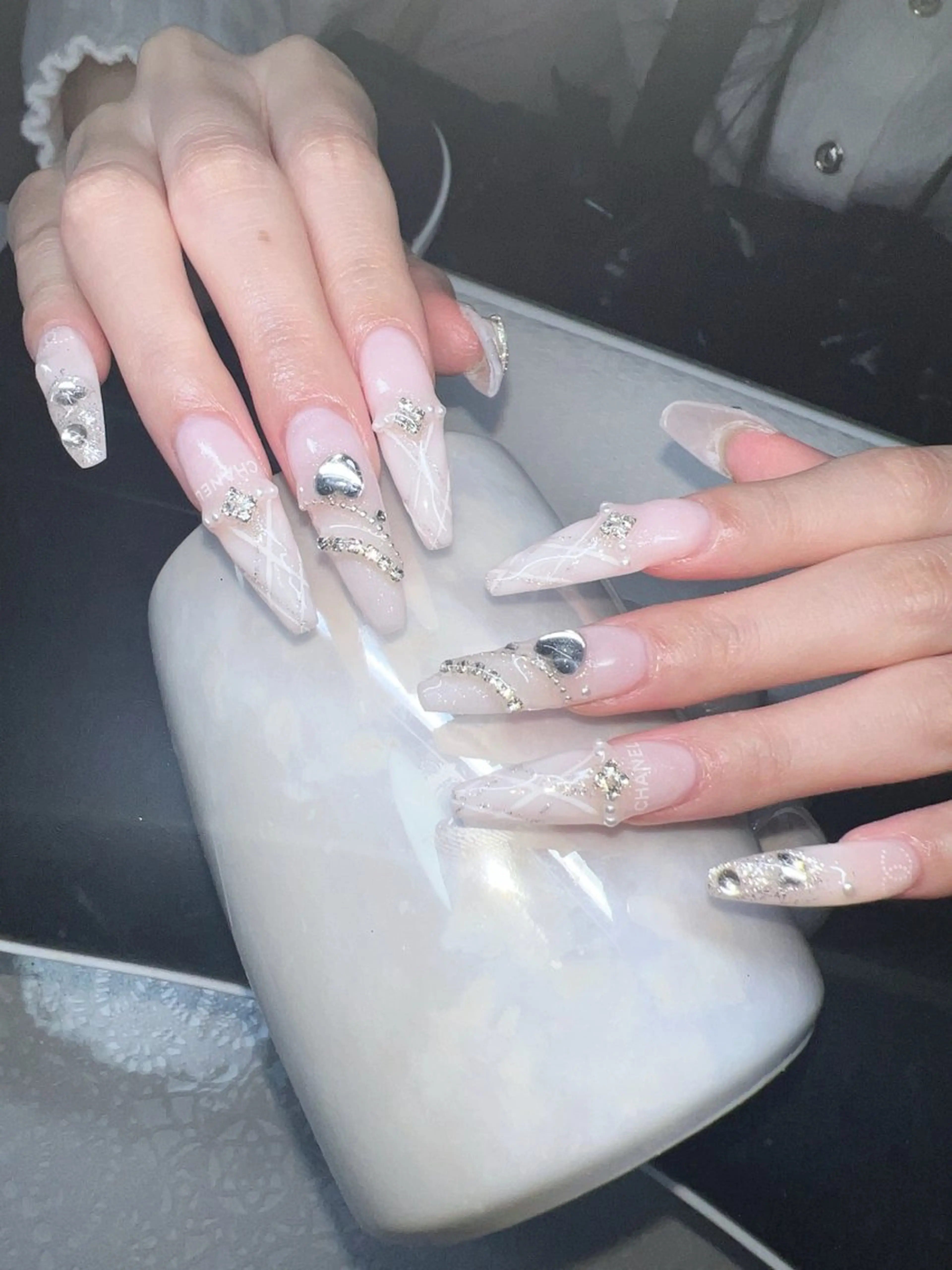 ネイル Lee Nailsのネイルデザイン