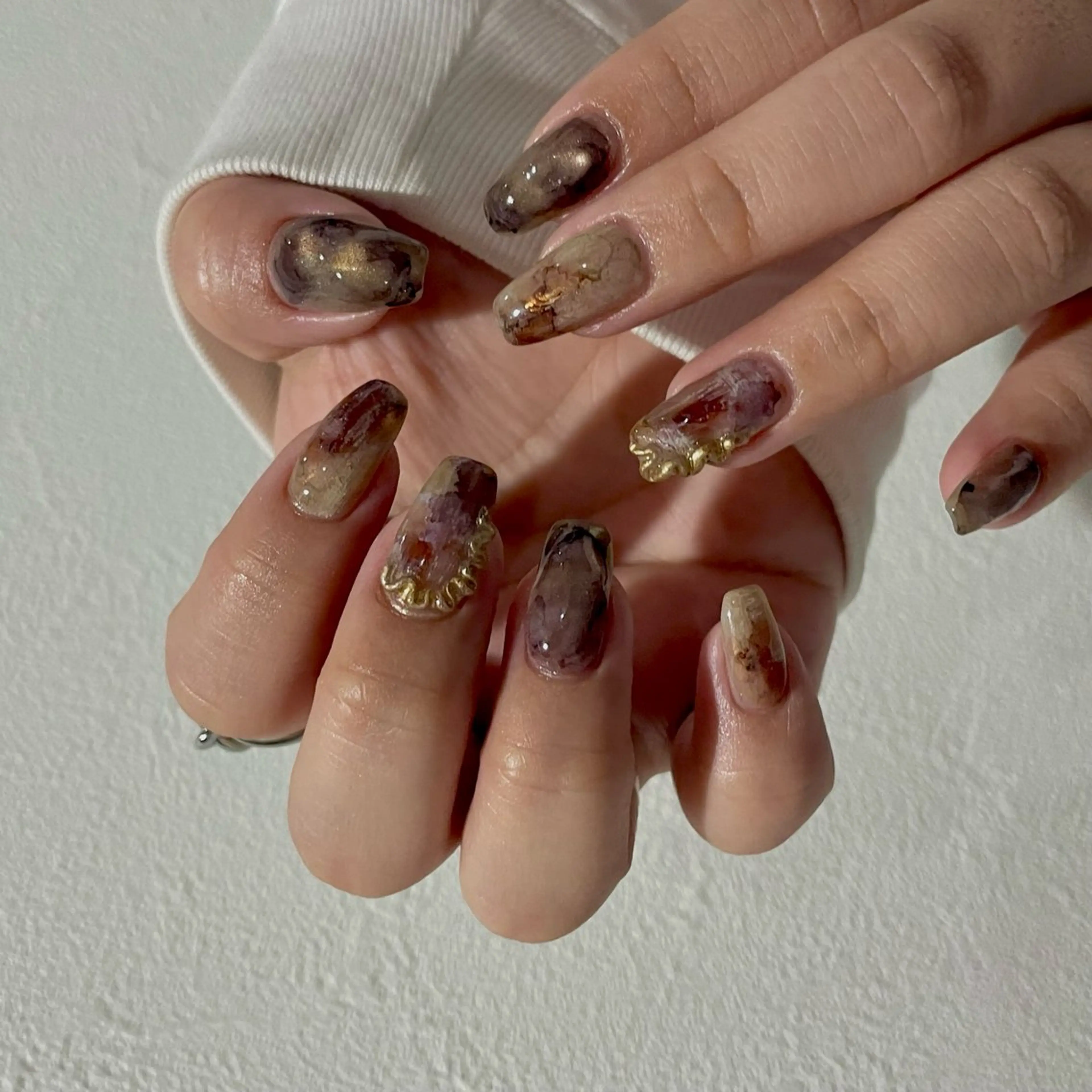 ネイル アートネイル ブラウン ジェルネイル 持ち込み ニュアンスネイル ハンドネイル norme_ akiのネイルデザイン