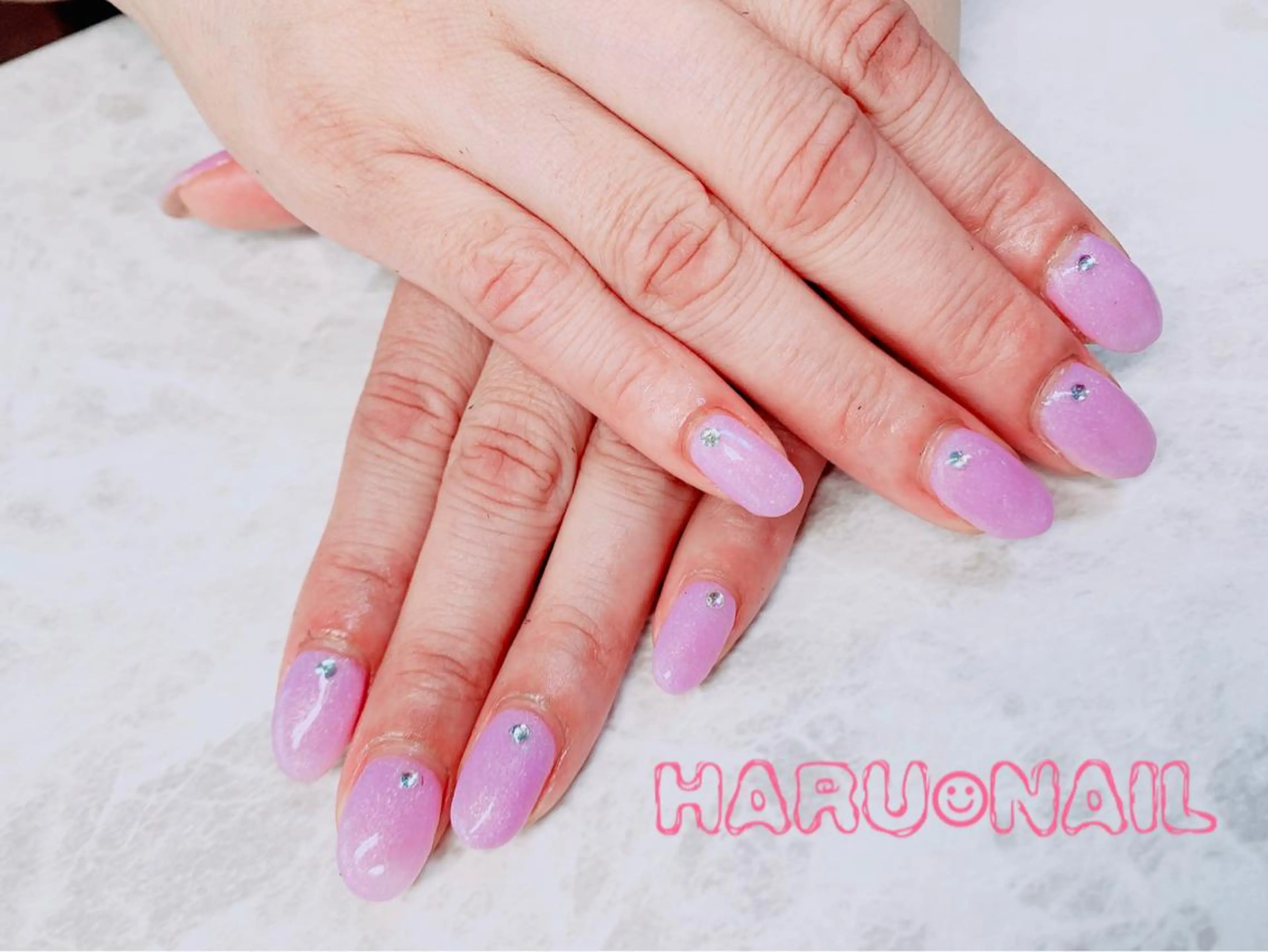 ネイル キラキラネイル ワンカラーネイル ストーンネイル ハンドネイル 痩身/脱毛/ネイル HARUKAのエステ・リラクイメージ