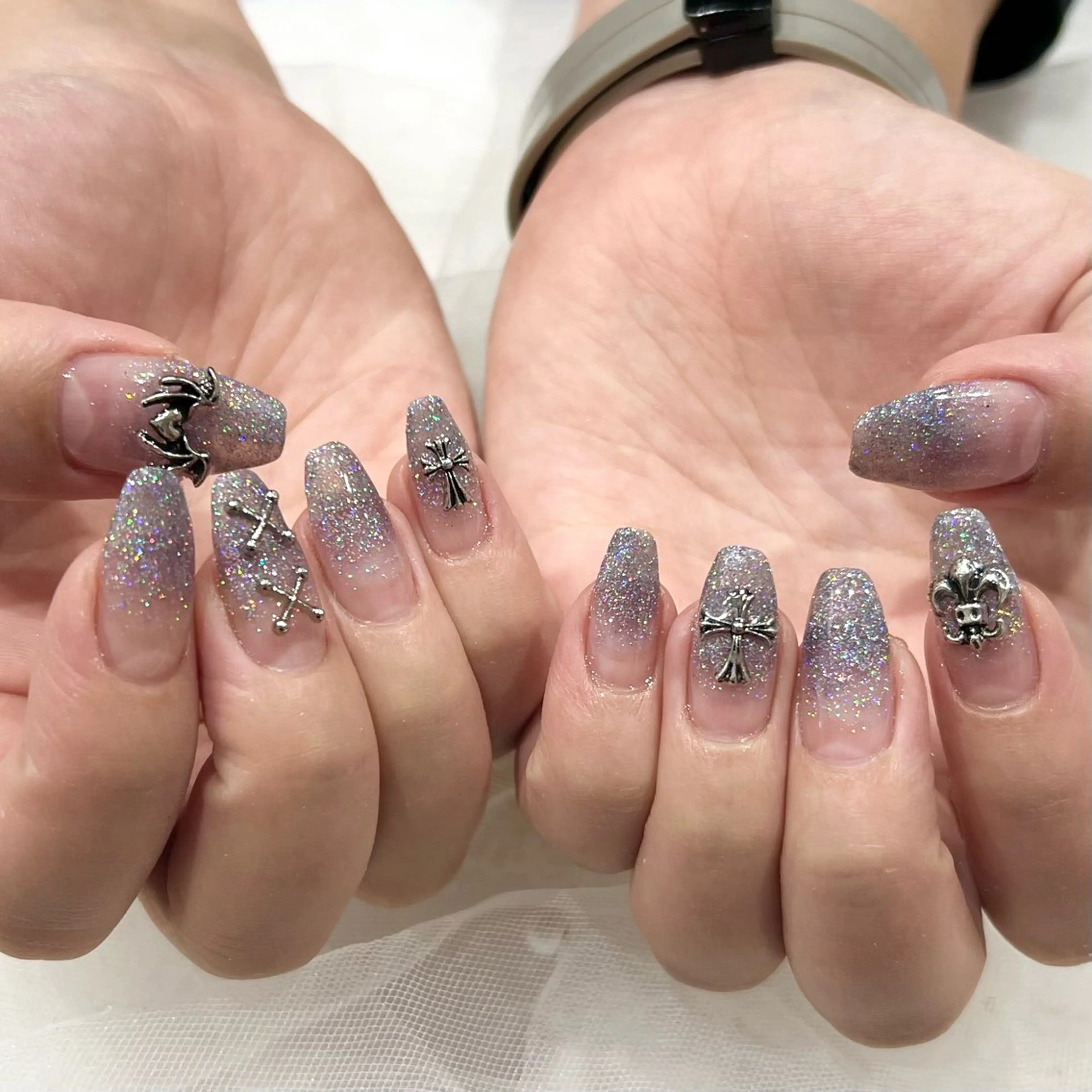 ネイル グラデーション ラメ(グリッター) ラメグラデーション 🧡Shine船橋 鳴海🧡のネイルデザイン