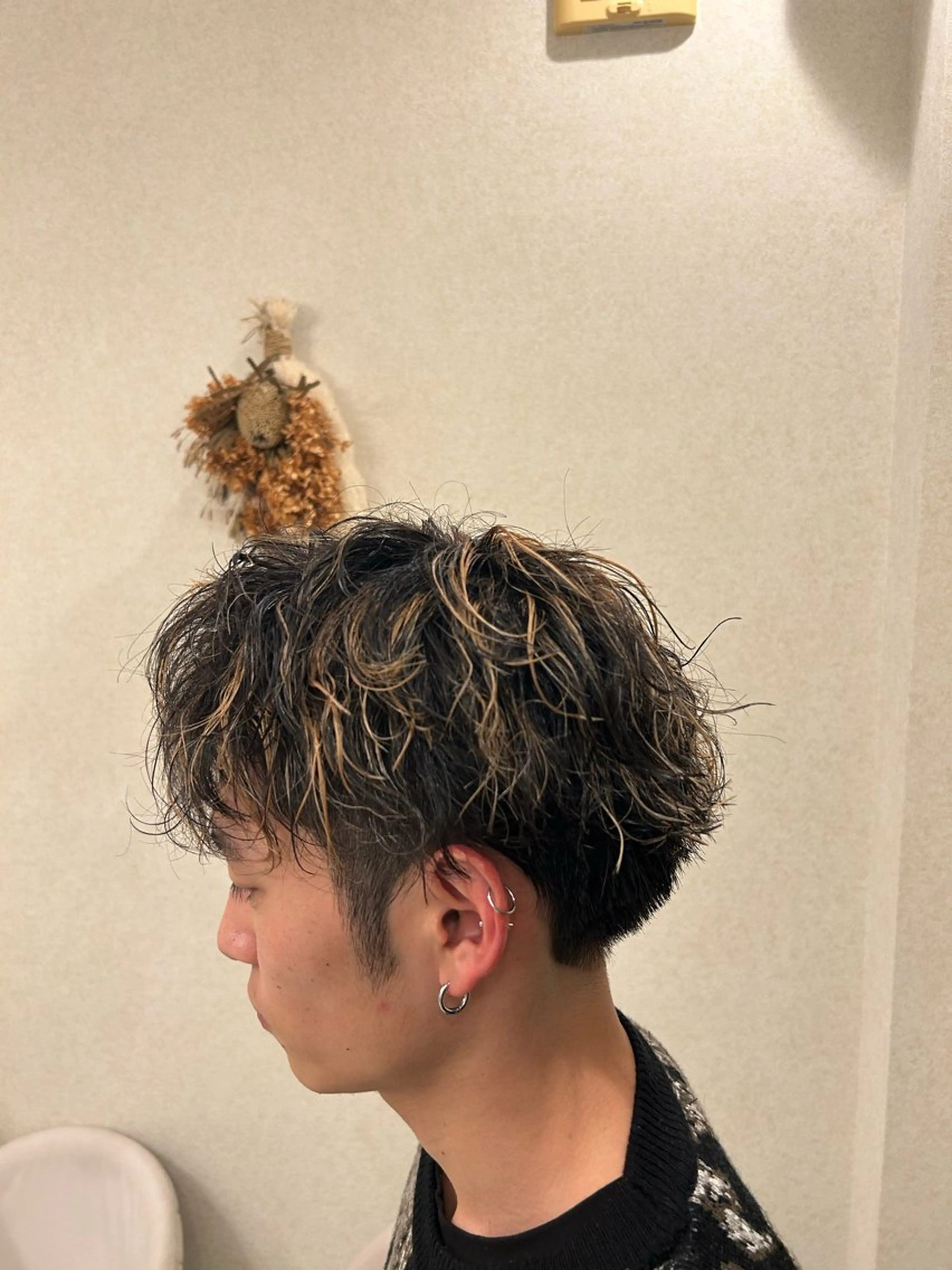 パーマ 善財 康葵のヘアスタイル