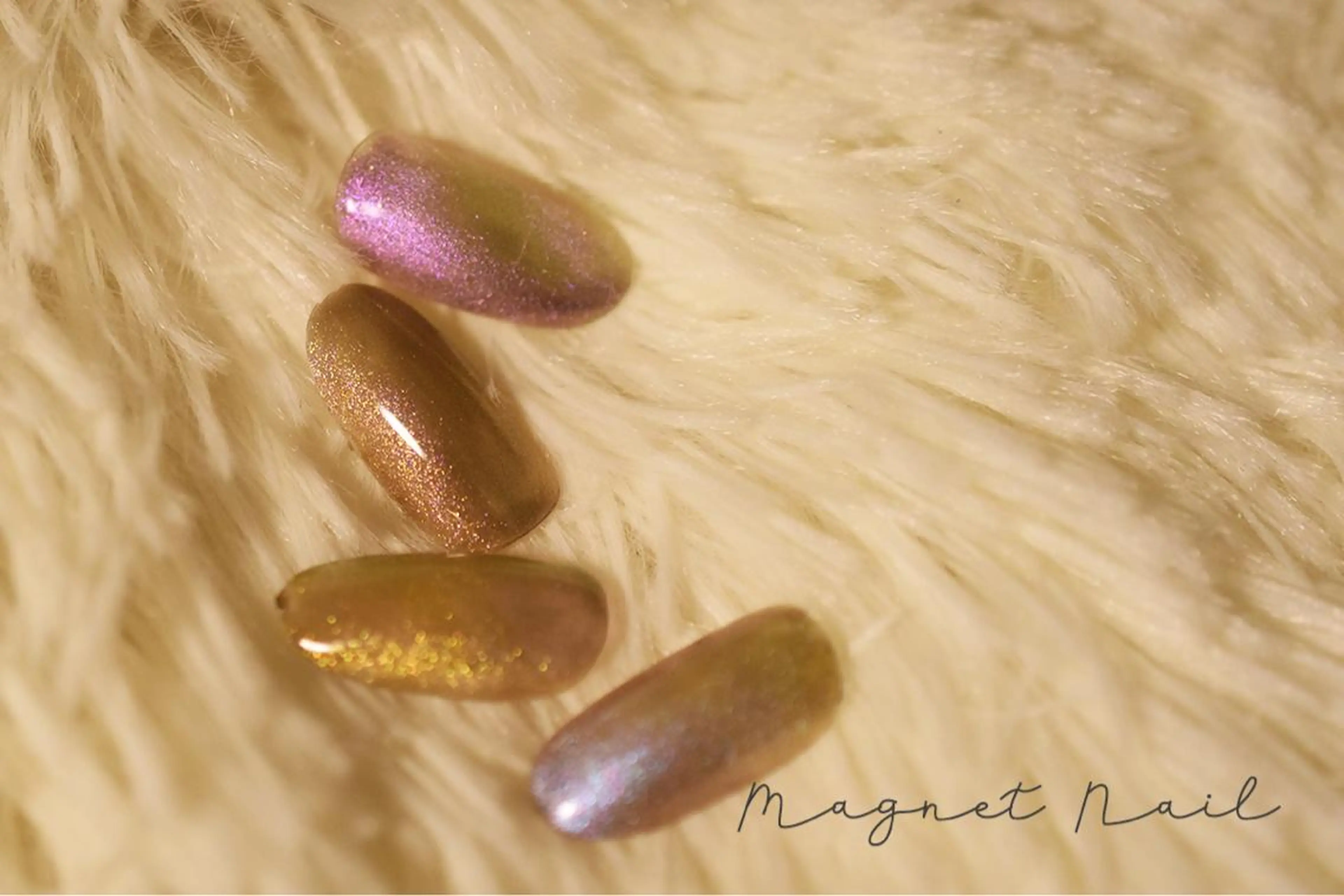 ミディアム カラー ネイル Aayley(アイリー)Salon所属・Aayley アイリ―サロンのネイルデザイン