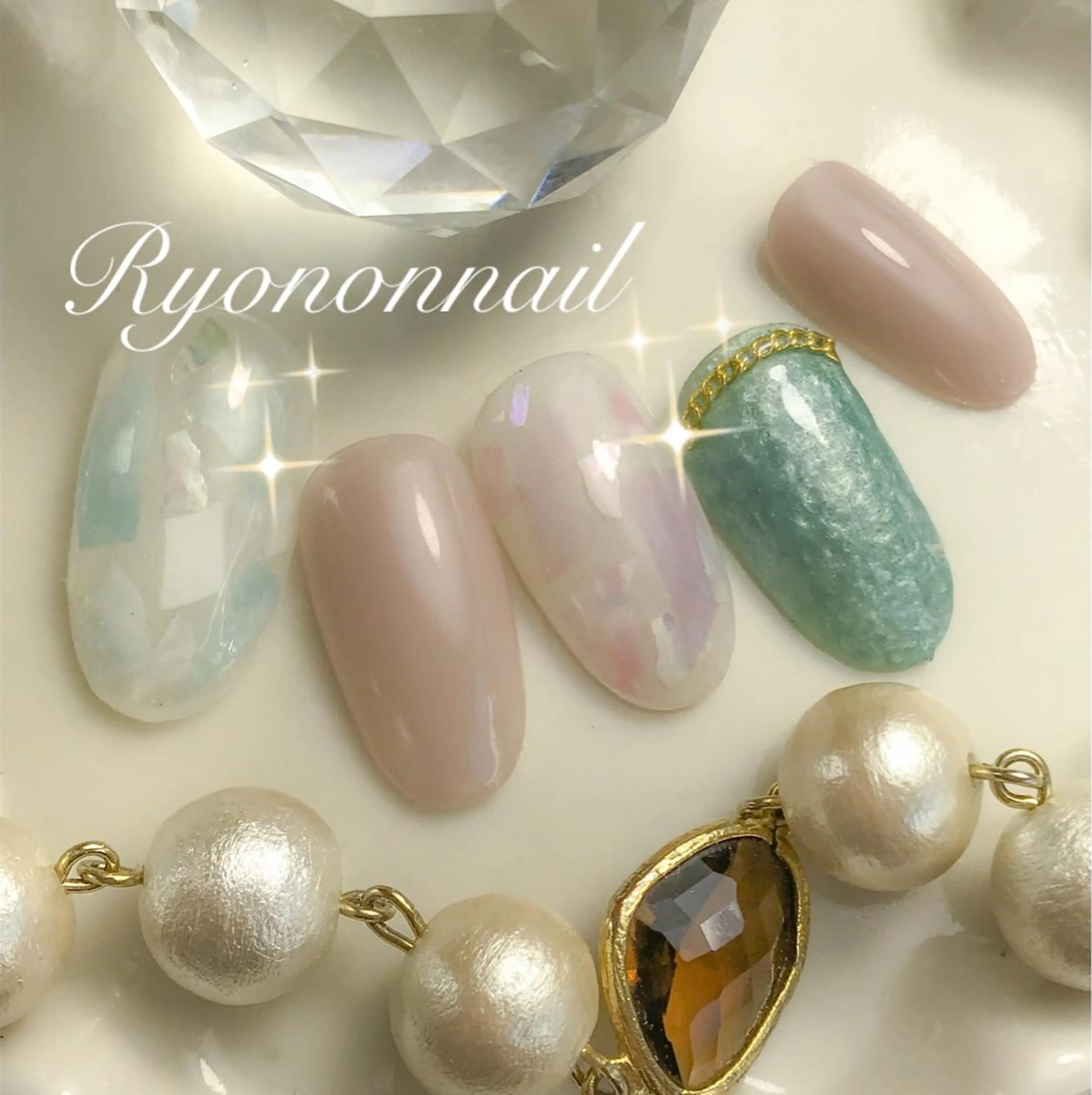 ネイル Ryononnail(リョノンネイル)所属・Ryononnail 上谷典子のネイルデザイン