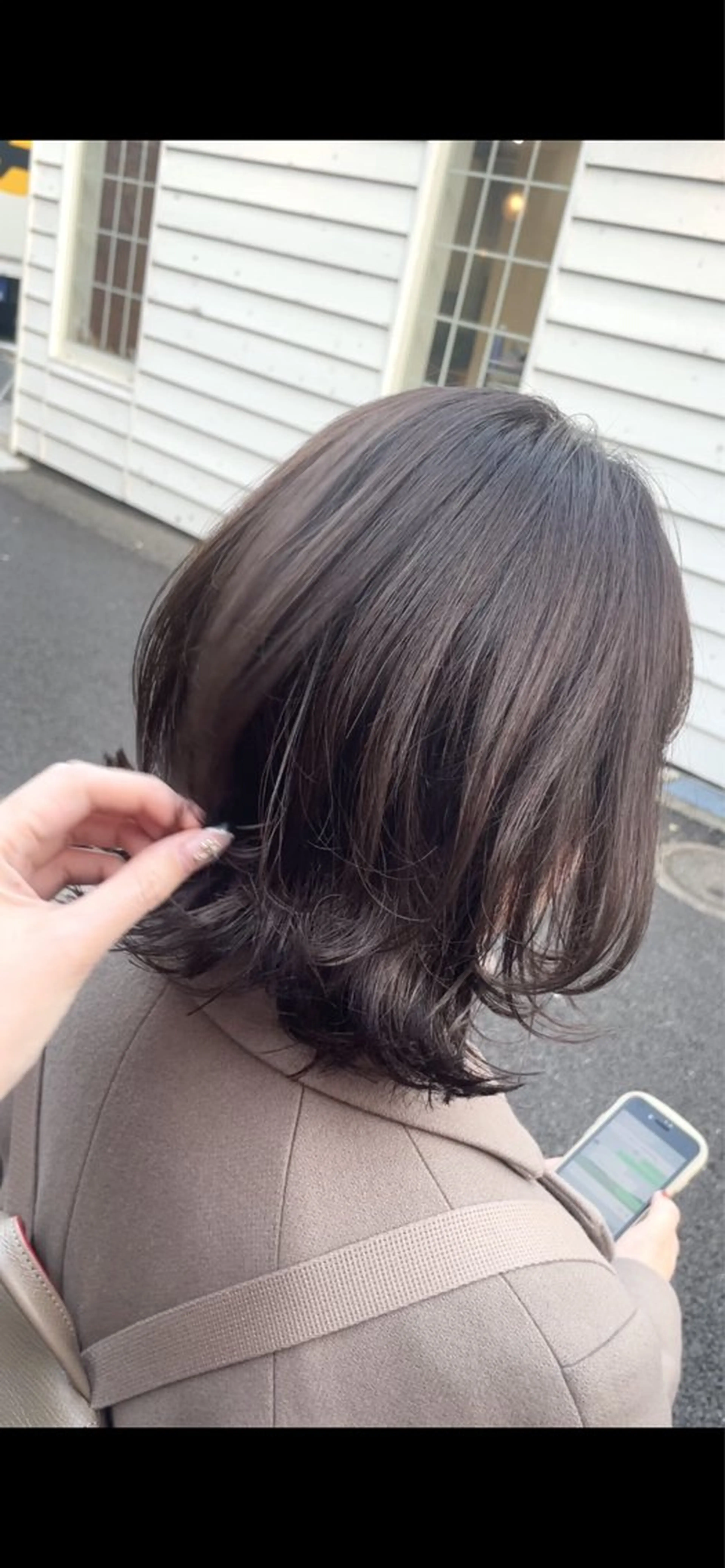 ミディアム カラー ボブレイヤー アッシュ アッシュグレー アッシュグレージュ 透明感カラー カット ヘアカラー トリートメント BEBE所属・ご新規様限定 透明感カラーKANAのヘアスタイル