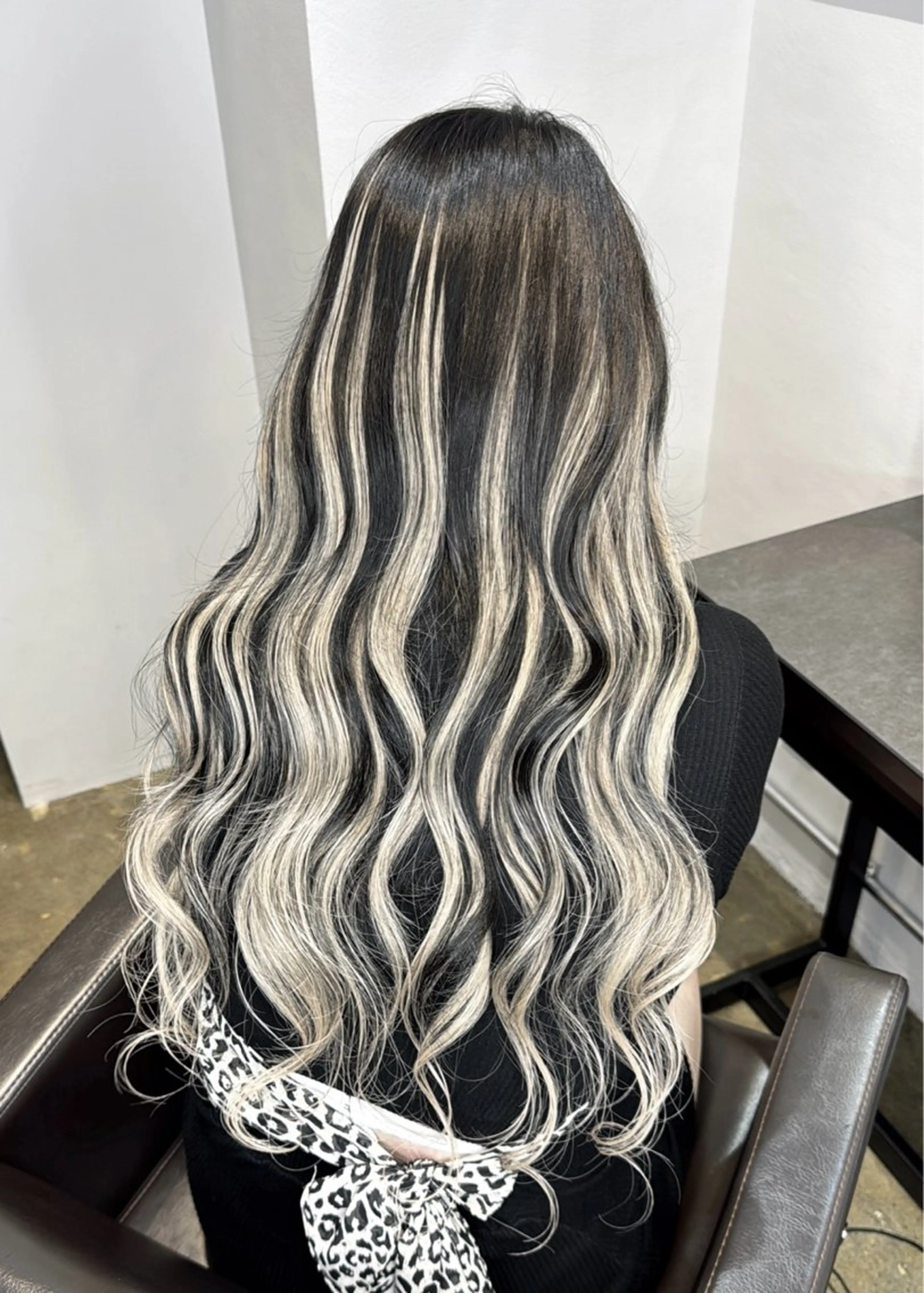 【透明感】ダブルカラー+シールエクステ80本+トリートメント 38600円の写真