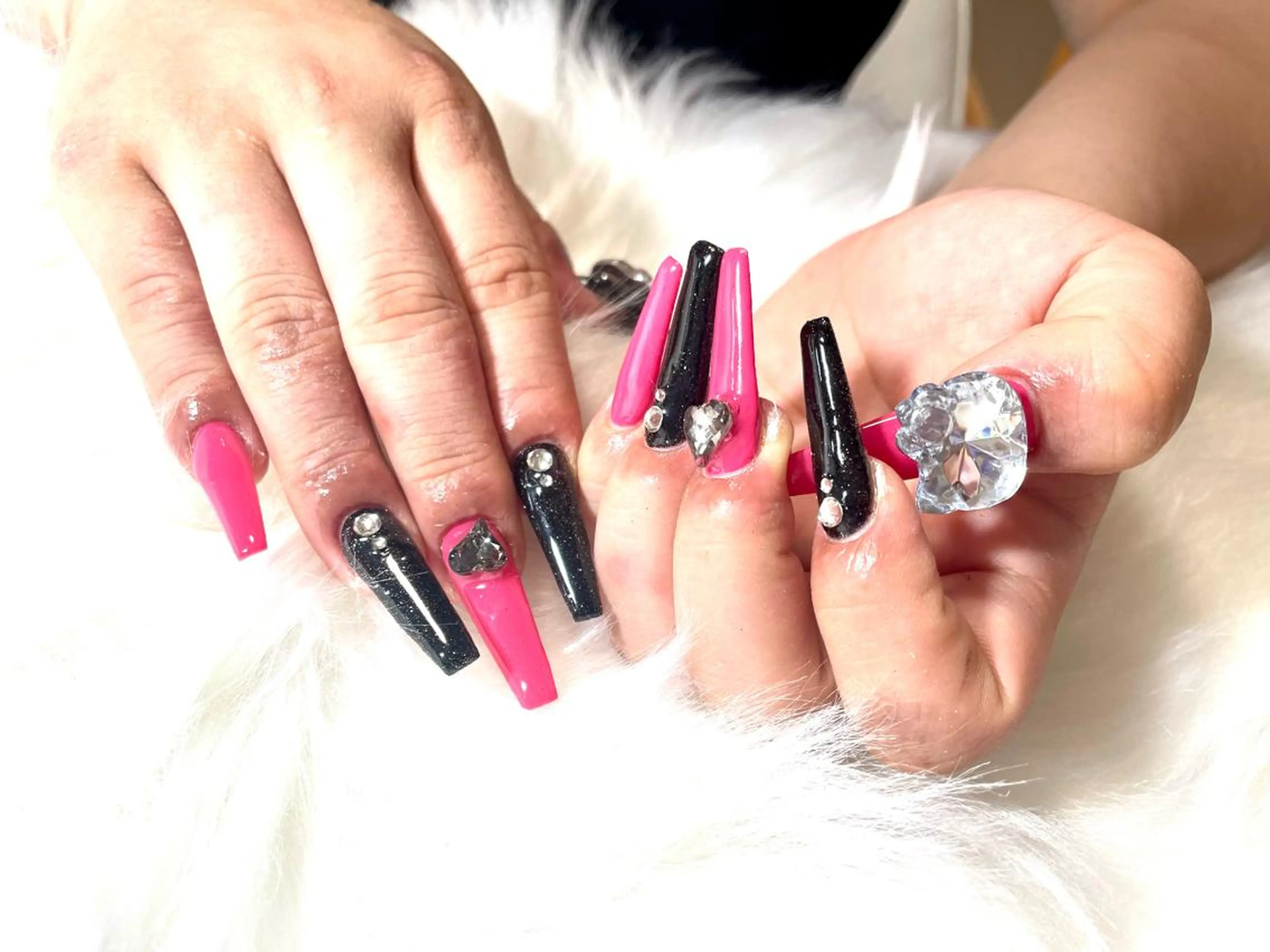 ネイル ピンク 🌙🫧CHARME (RUKA)🦋🫧のネイルデザイン