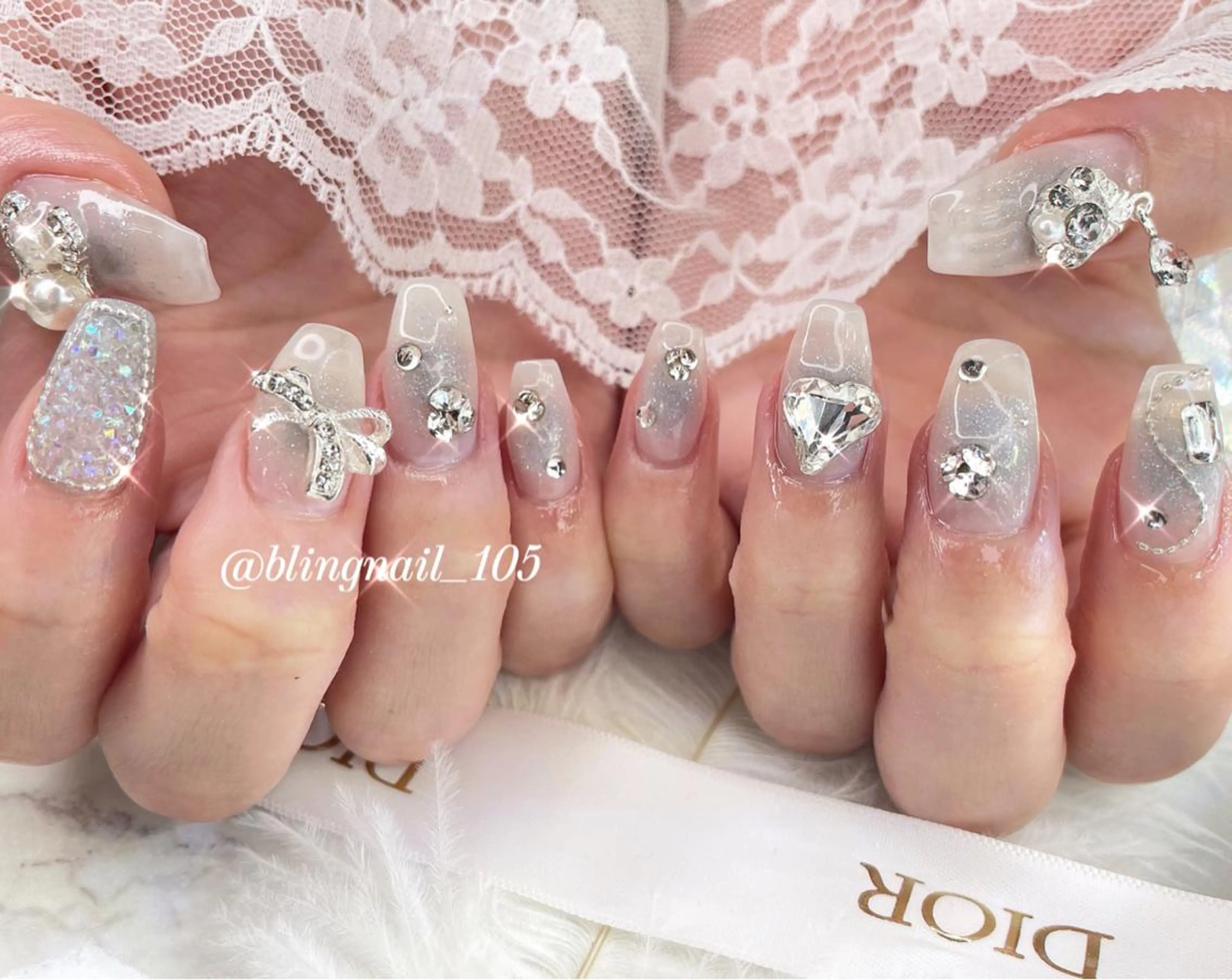 ネイル 23時まで❤︎韓国、 ワンホンネイルのネイルデザイン