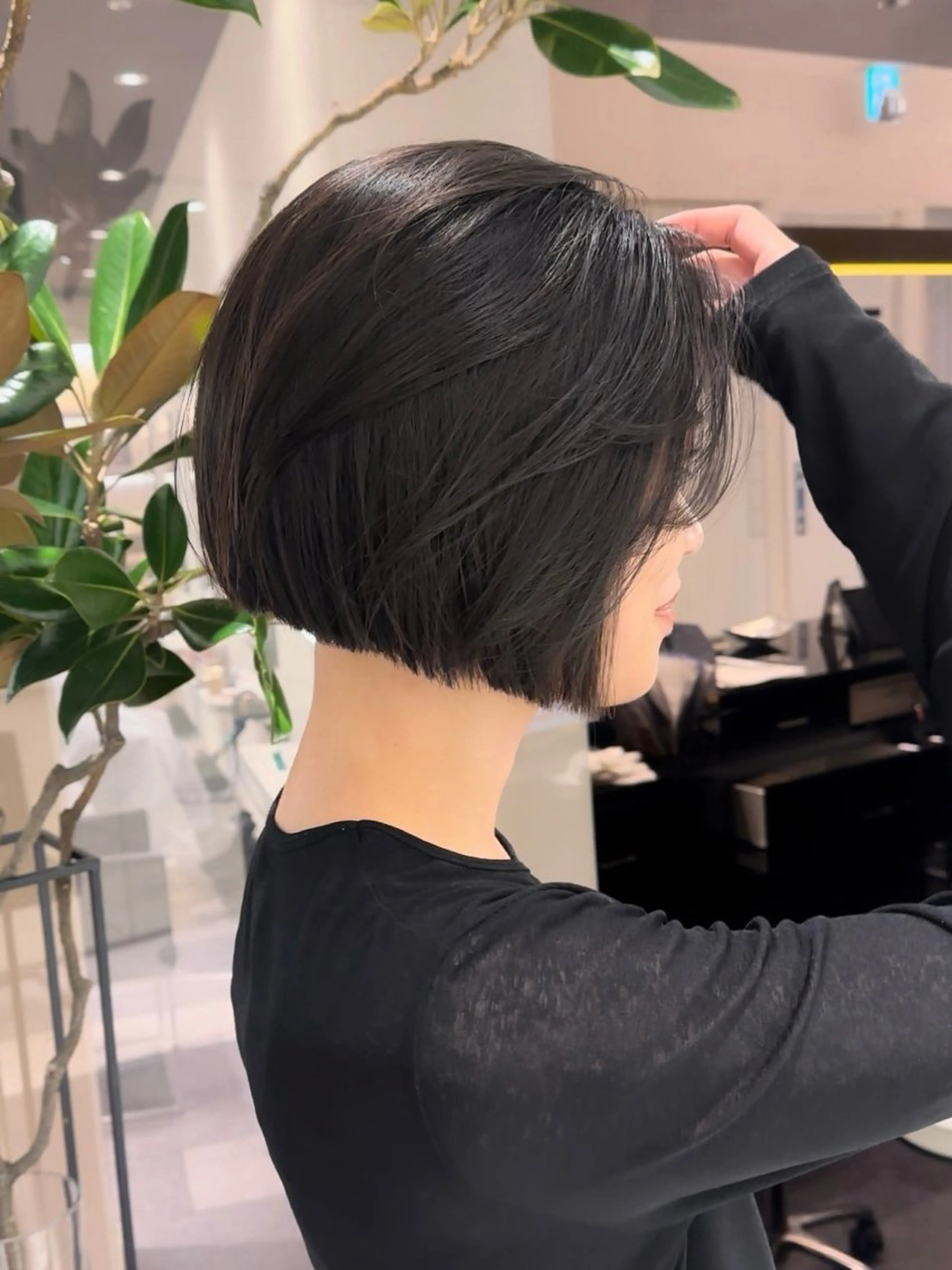 ショート レイヤーカット 巻ける縮毛矯正/艶 カラーchika🩵のヘアスタイル