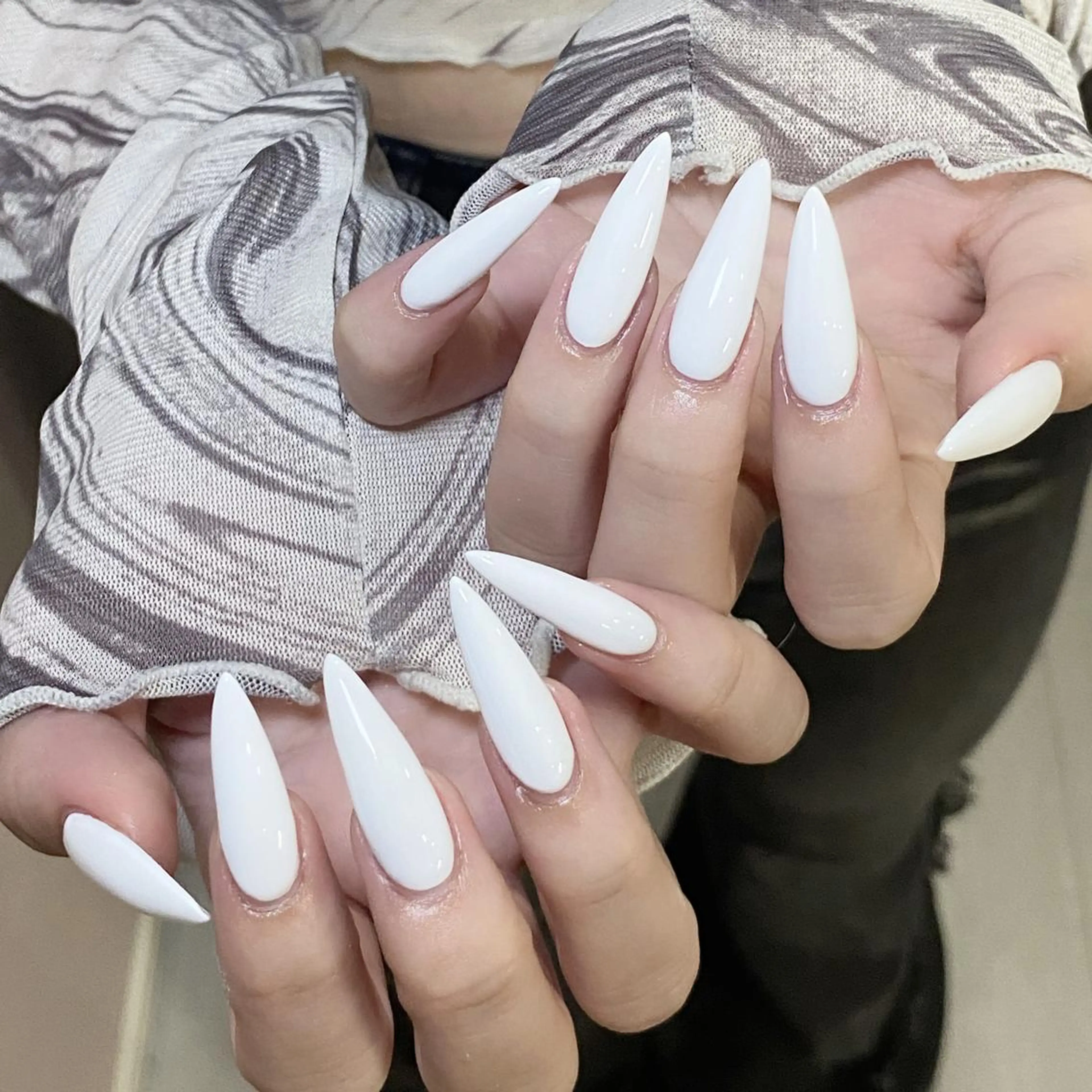 【新規限定】チップ長さ出し✨ワンカラー/ラメグラデーション💅🏻（カラーグラデ不可）¥8800の写真