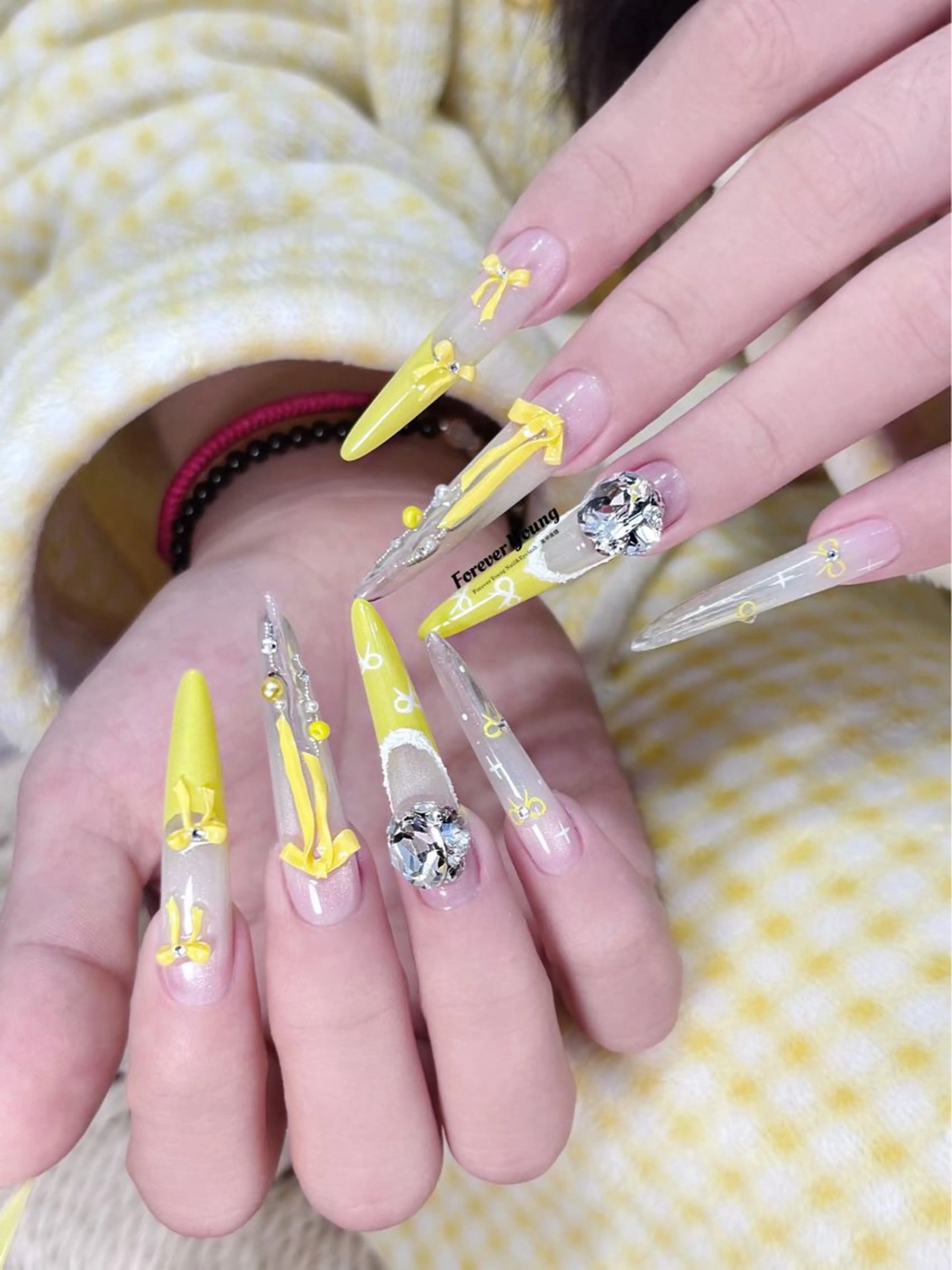 ネイル Nail salon recess池袋所属・惠 美奈のネイルデザイン