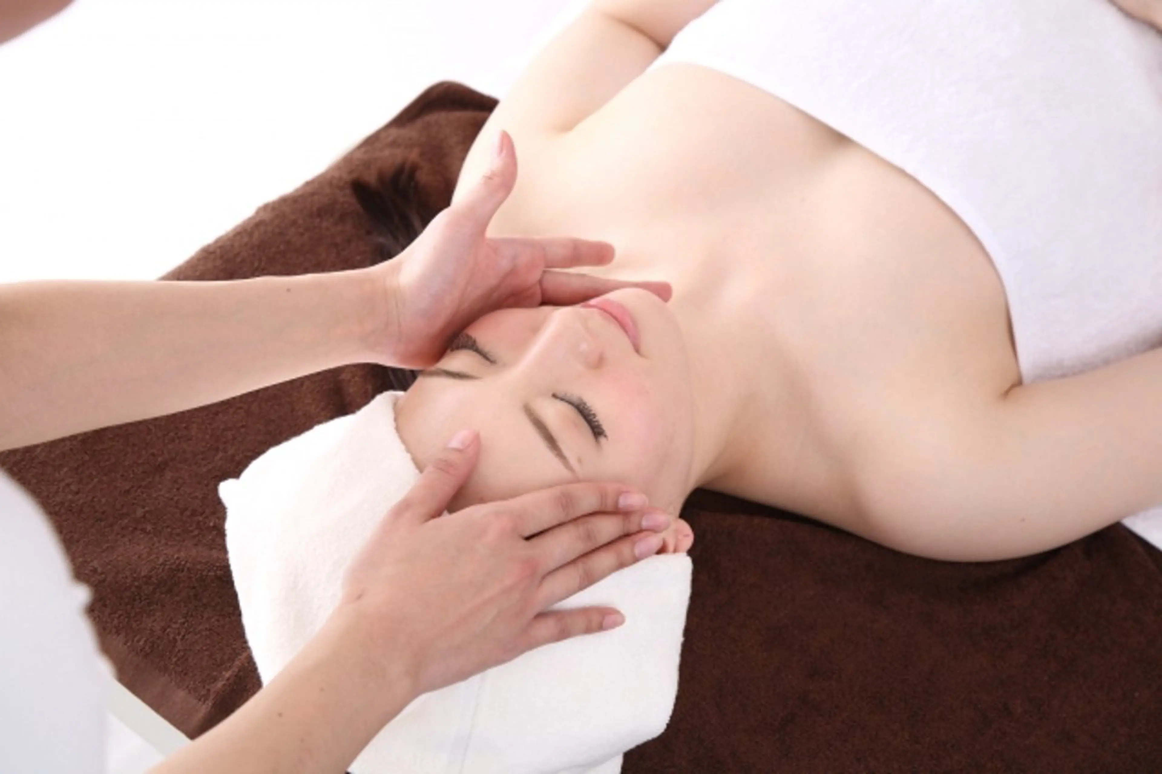 エステサロンNOAH所属・肌育＋脱毛 tomoのエステ・リラクイメージ