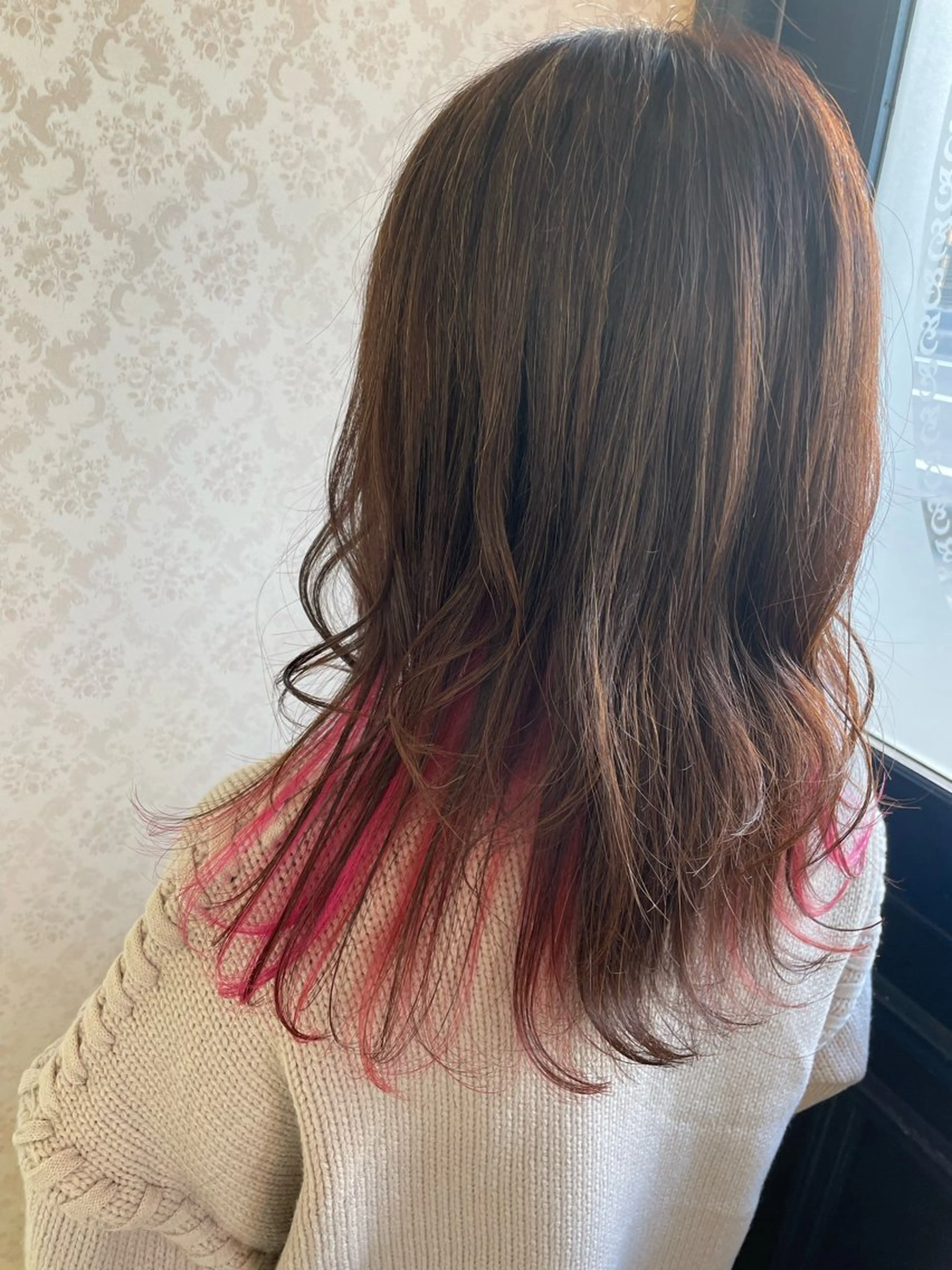 カラー ヒヨシ ルナのヘアスタイル