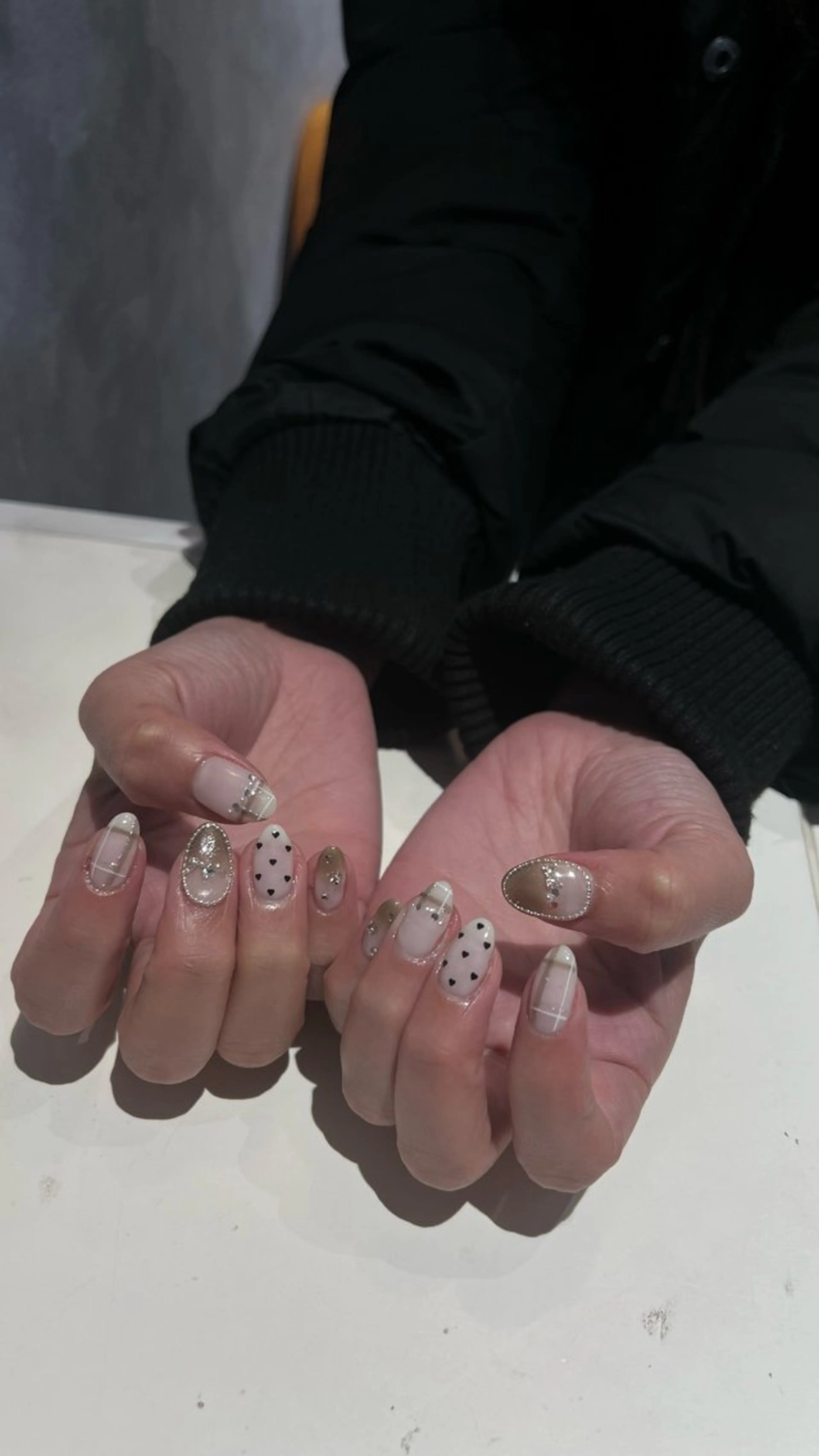 ネイル ハンドネイル 高橋 麻里子のネイルデザイン