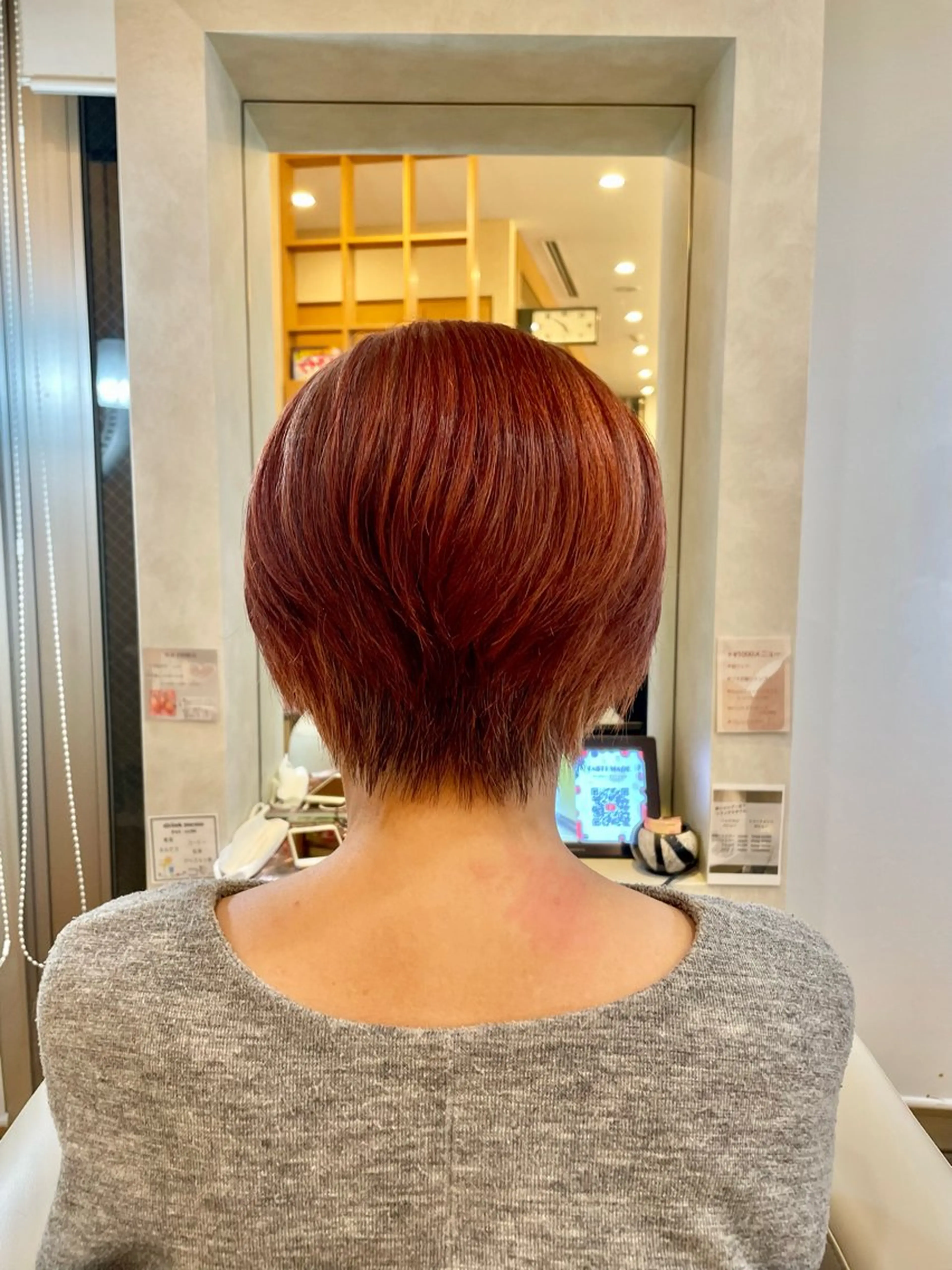 ショート 本多 美羽のヘアスタイル