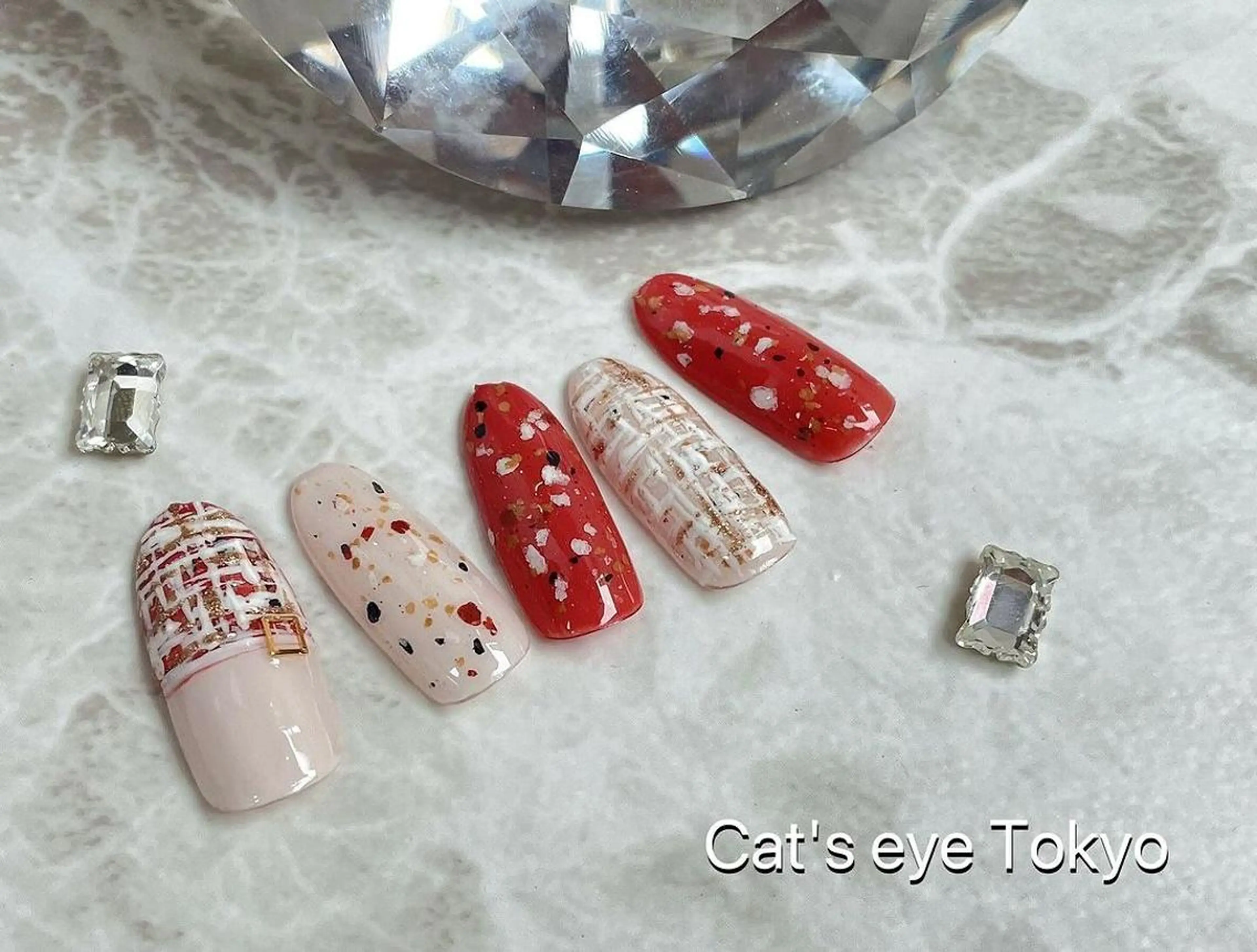 ネイル アートネイル べっ甲ネイル ジェルネイル マグネットネイル ミラーネイル Cat's eye TOKYO 新宿店のネイルデザイン