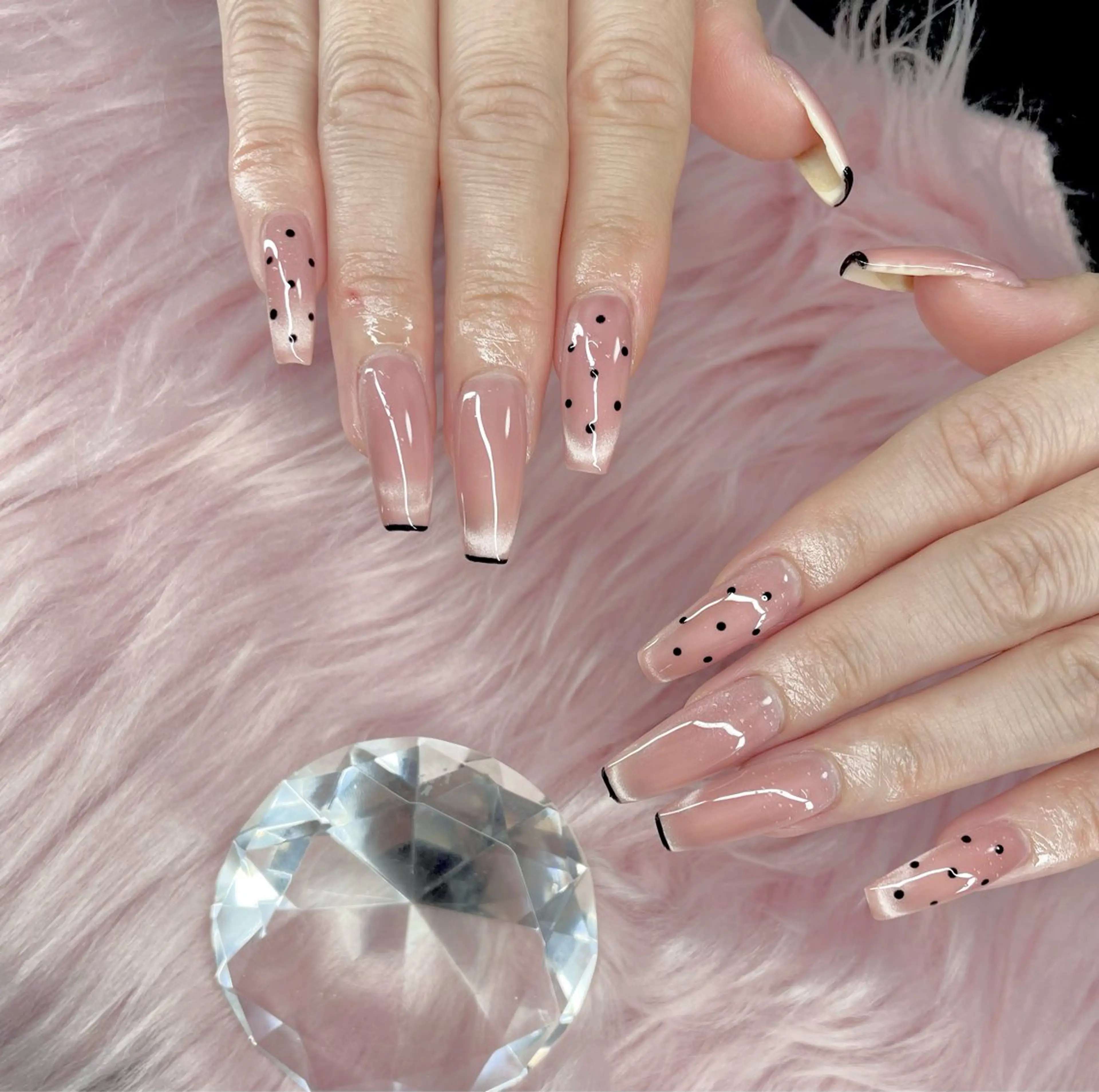 ネイル Rie Beauty所属・リエ ビューティのネイルデザイン