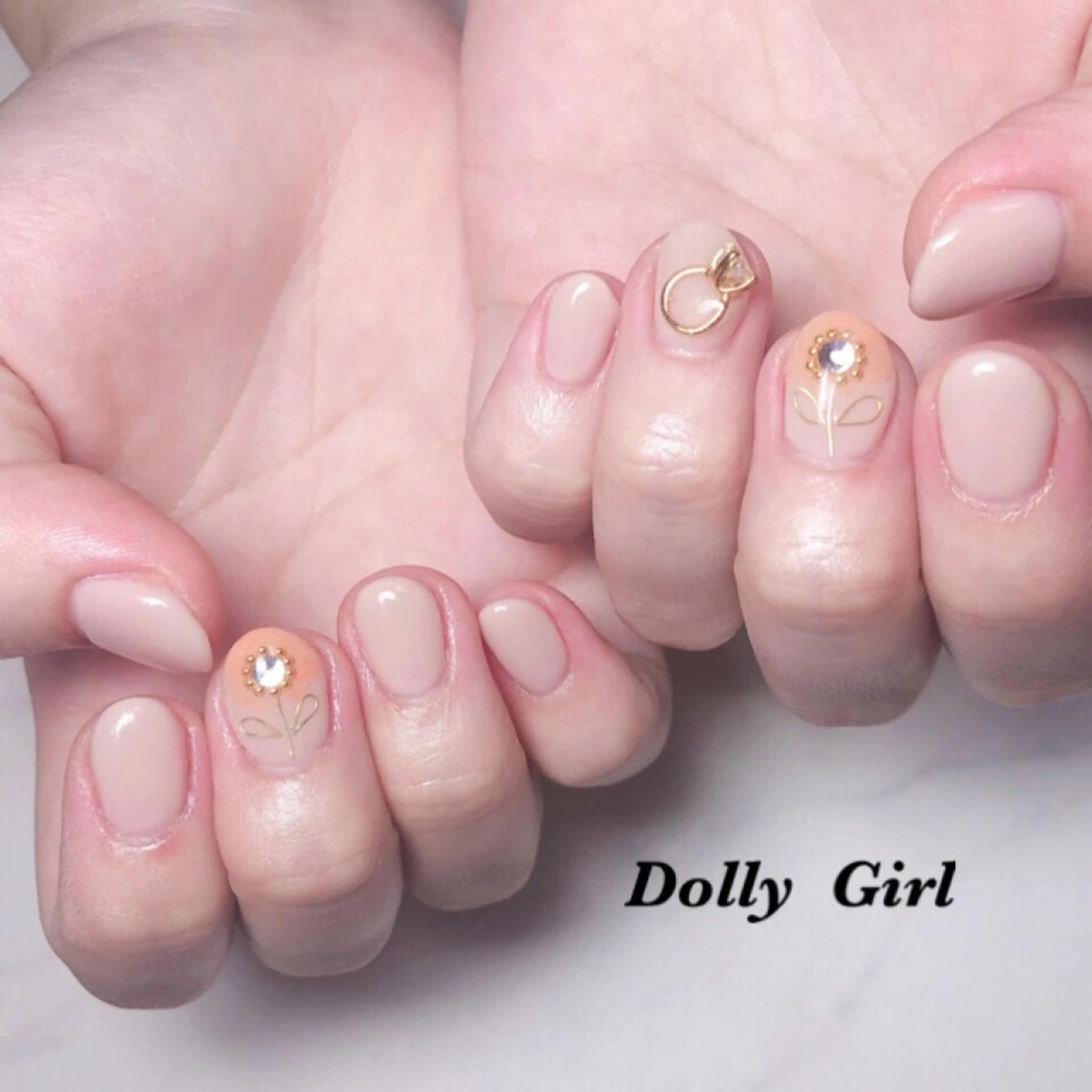ネイル 個室ネイルサロンDolly  Girl〜ドーリーガール〜所属・DollyGirl KYOKOのネイルデザイン