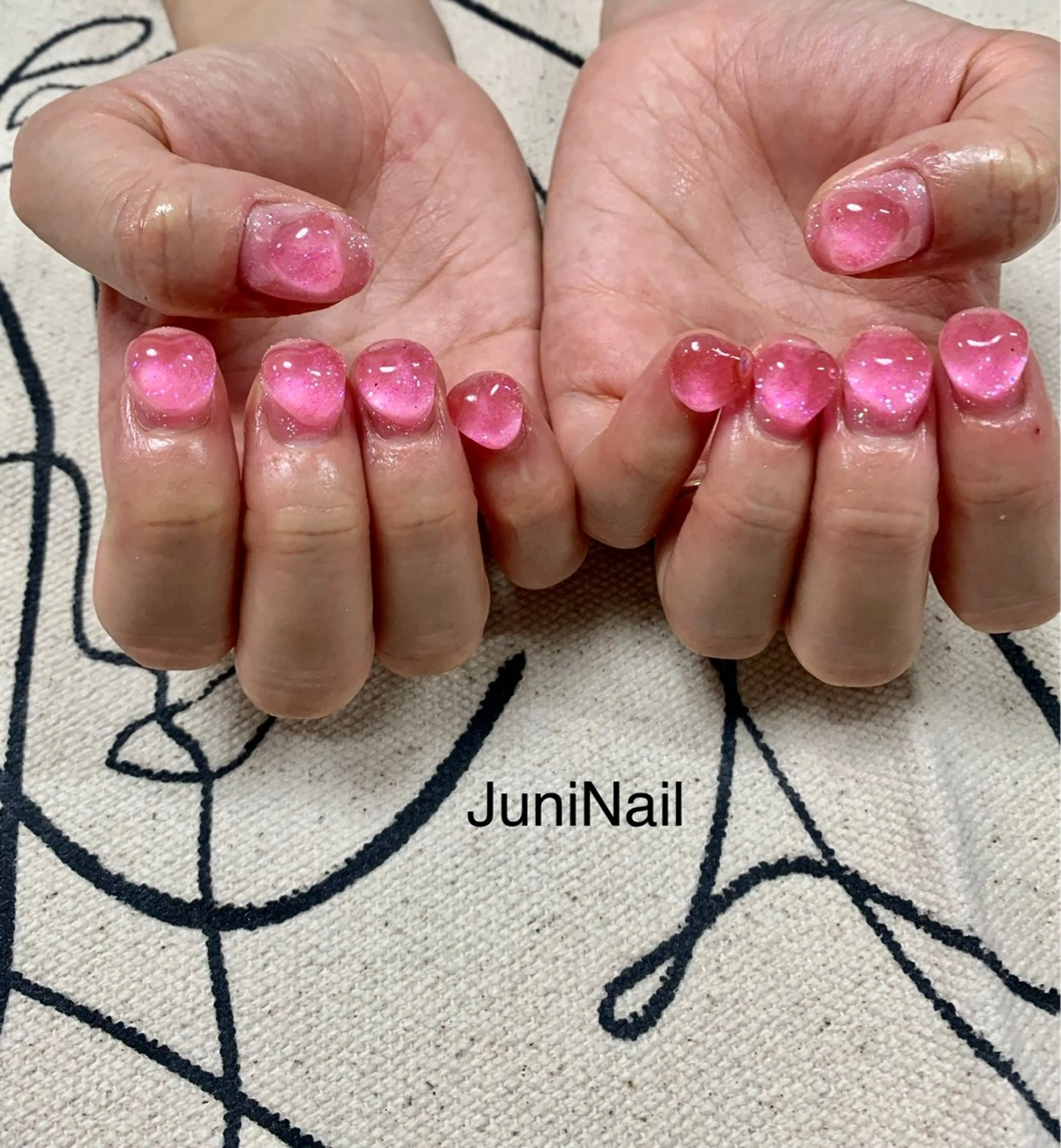 ネイル オーロラネイル フラッシュネイル 氷ネイル・うるうるネイル キラキラネイル 韓国ネイル ハンドネイル JuniNail 주니네일🇰🇷suのネイルデザイン