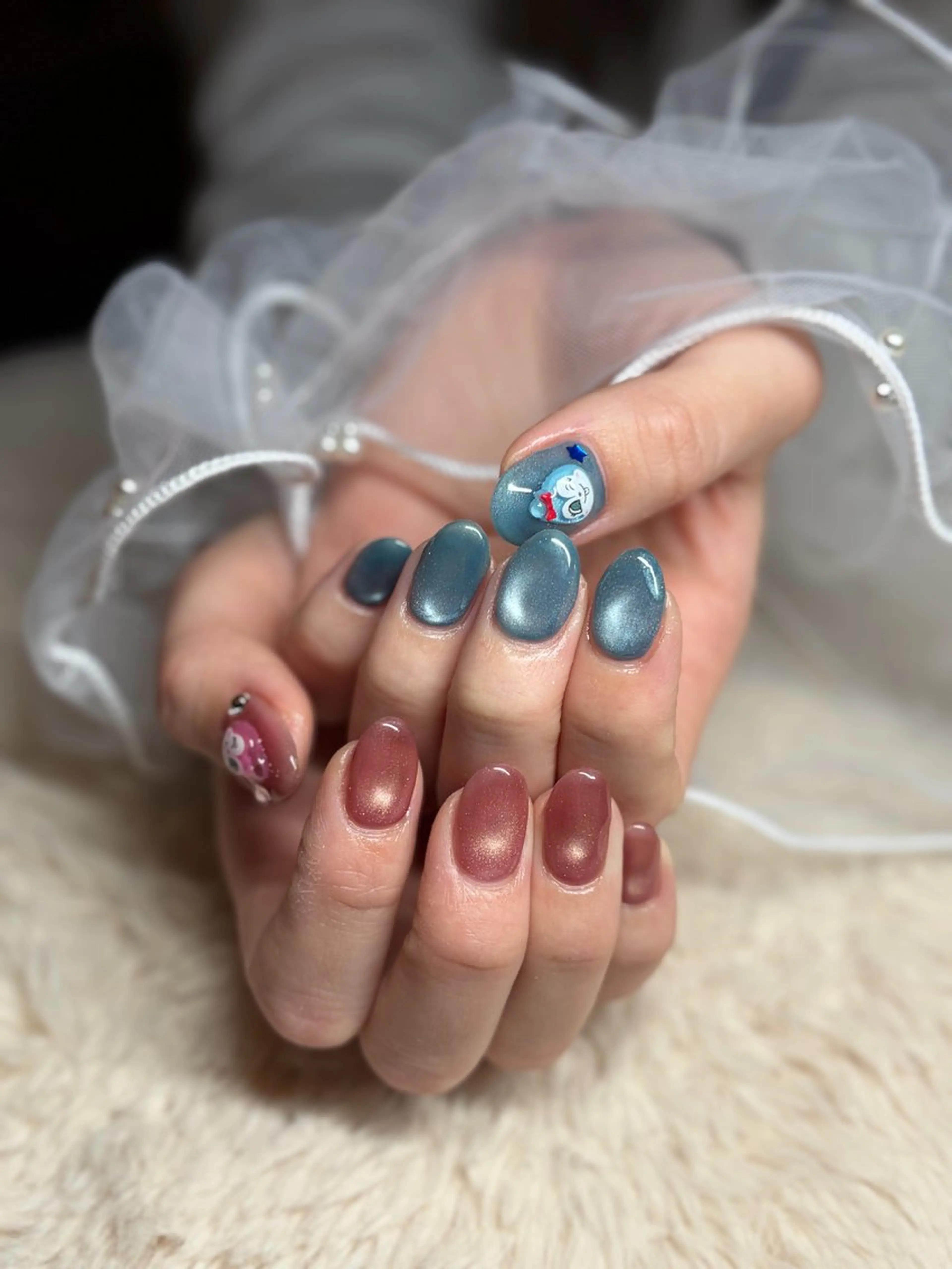 ネイル マグネットネイル Lowé所属・Lowé みるくのネイルデザイン