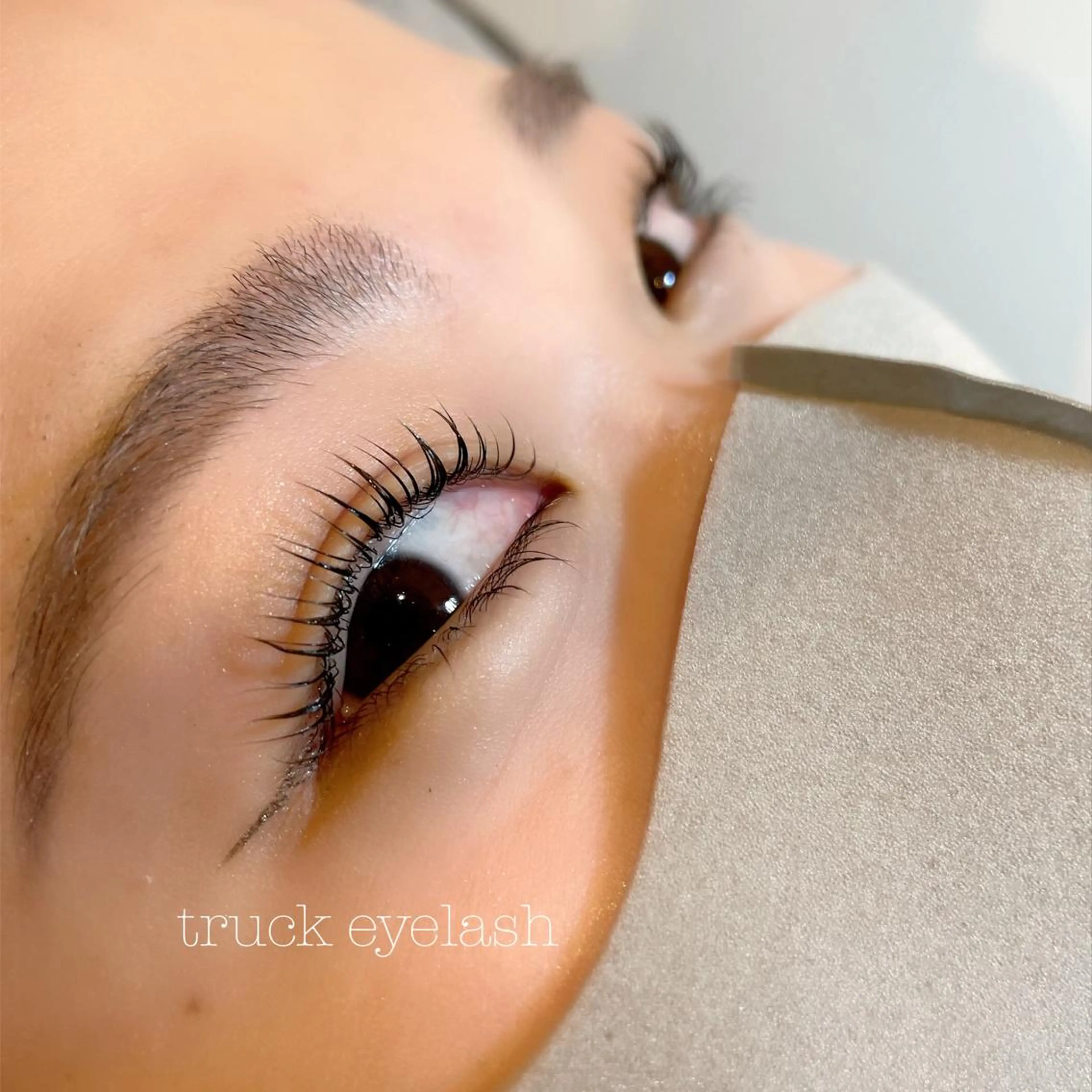 マツエク・マツパ truck阿倍野所属・truck 渡邊 侑季の眉毛・アイブロウイメージ