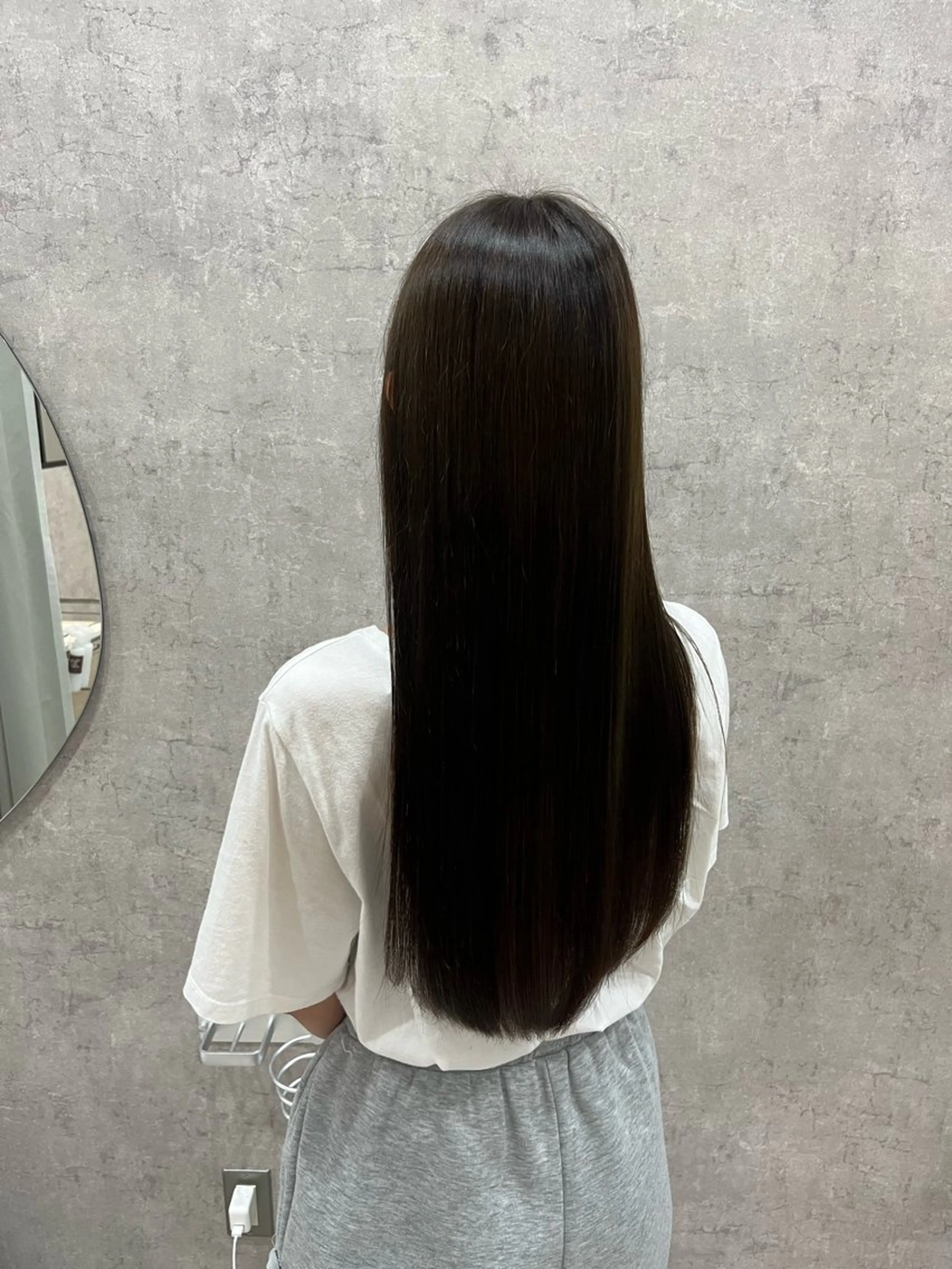 ロング カラー 中島 日菜のヘアスタイル