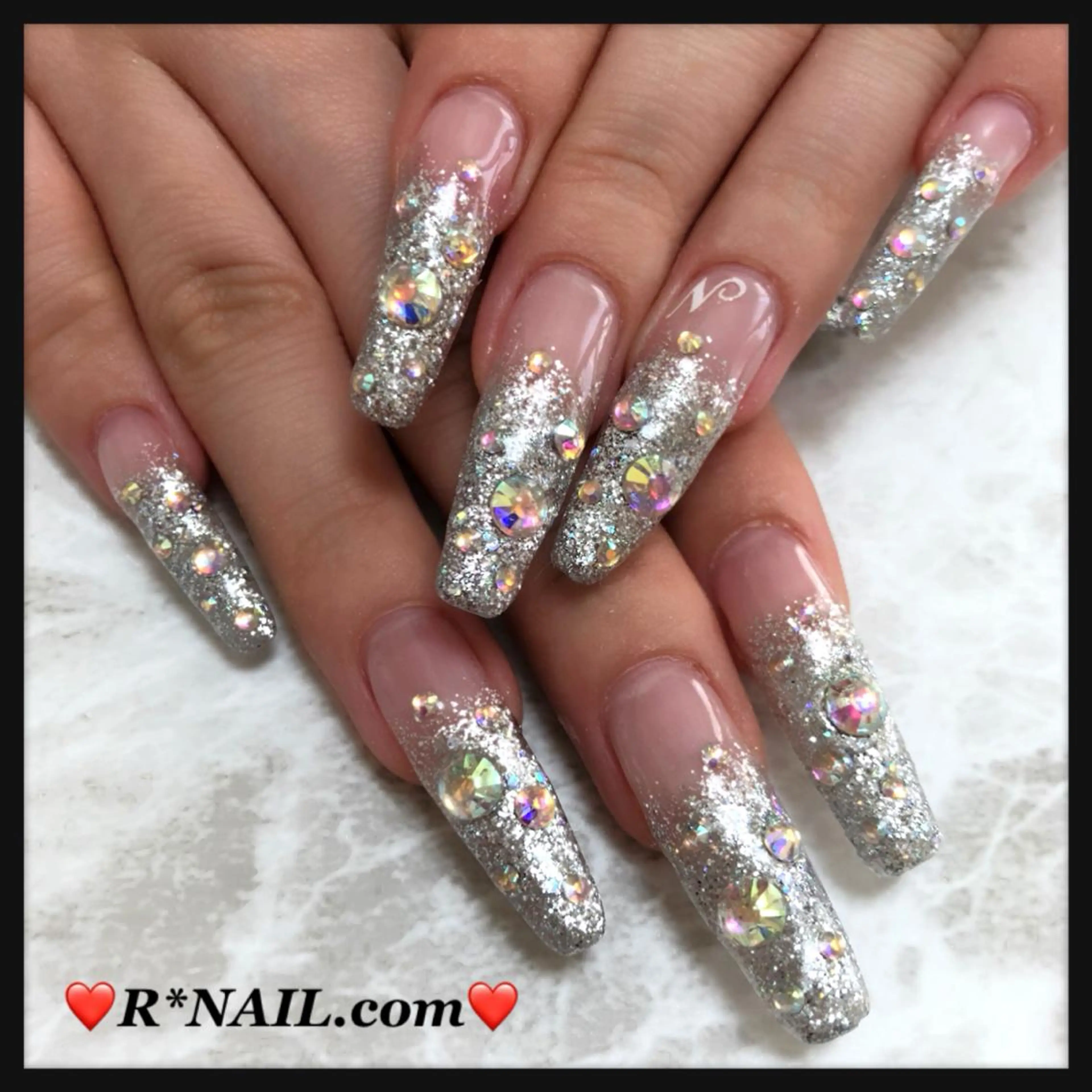 ネイル R*NAIL .comのネイルデザイン
