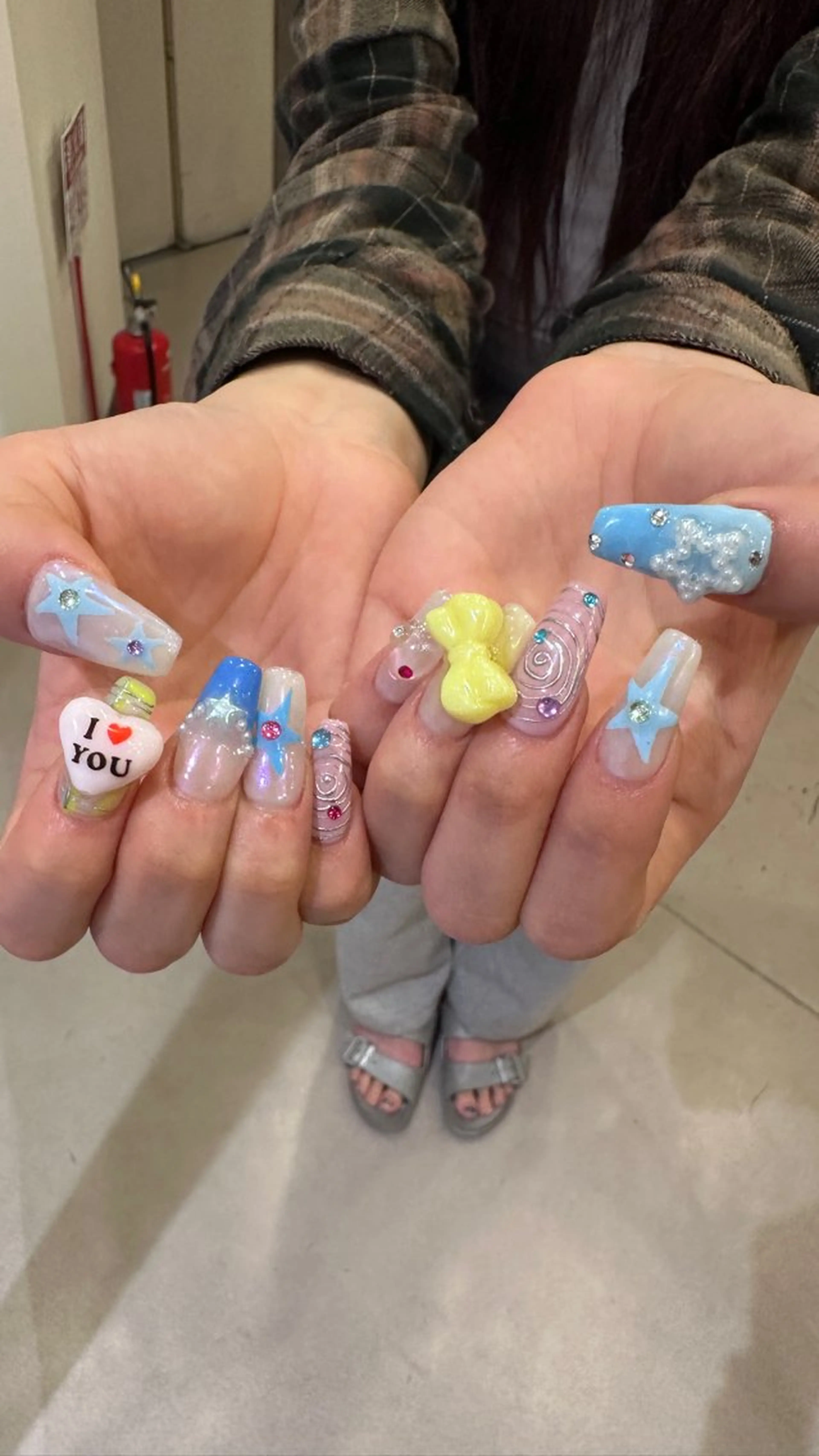 ネイル ハンドネイル 👽個性派ネイル🎀 komachiのヘアスタイル
