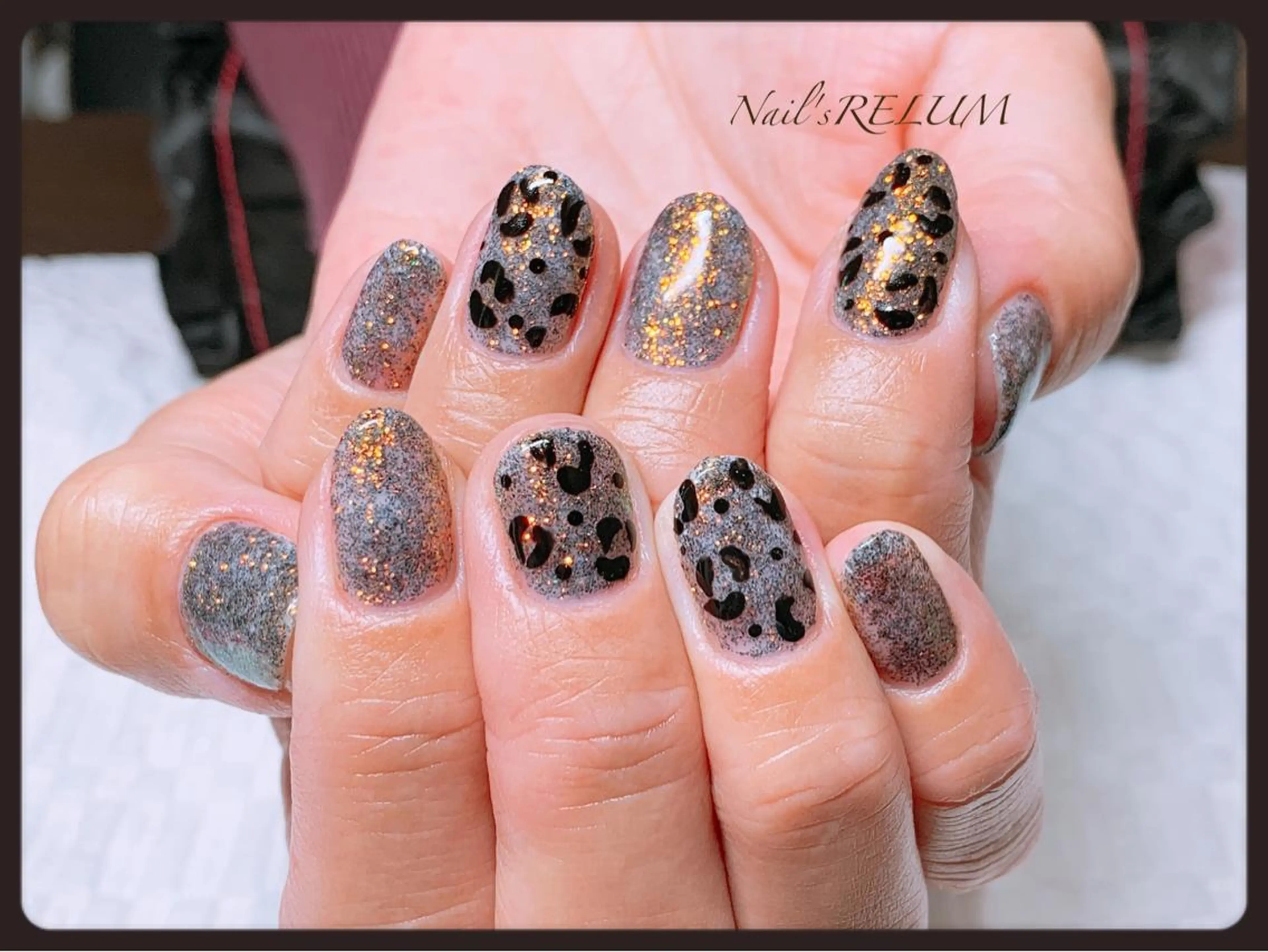 ネイル アートネイル キラキラネイル ラメ(グリッター) ハンドネイル THECOLORS所属・近貞 莉奈のネイルデザイン